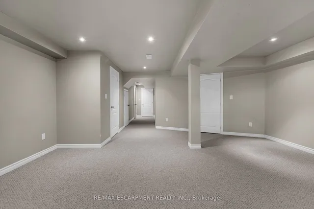 Additional property image - 12 Marina Point Cres