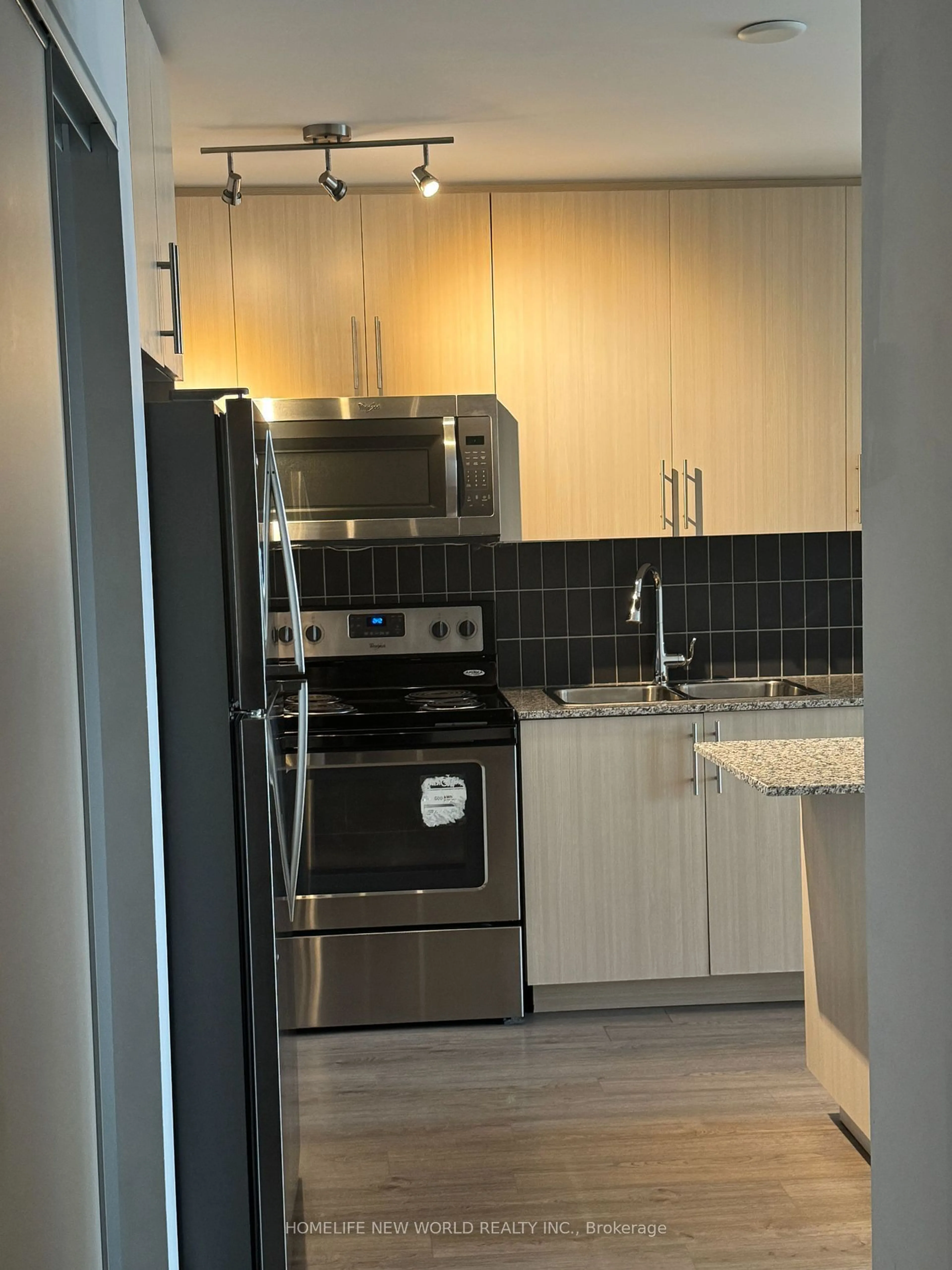 Standard kitchen, unknown for 85 Duke St #201, Kitchener Ontario N2H 0B7