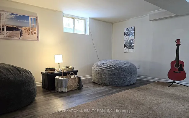 Additional property image - 122 East 45th St