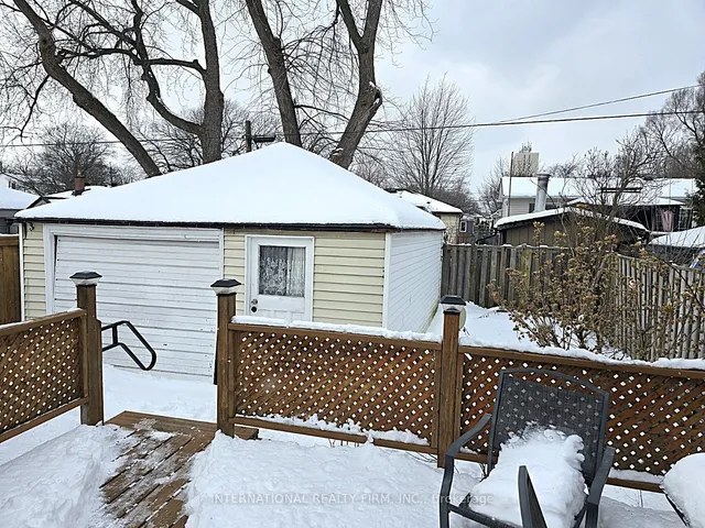 Property image - 122 East 45th St