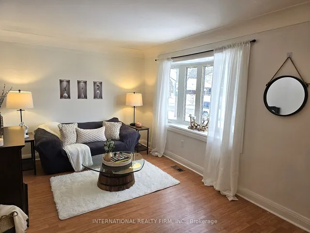 Additional property image - 122 East 45th St