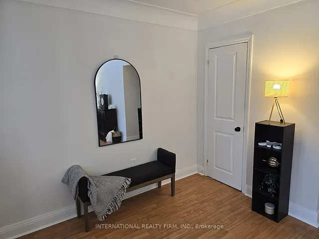 Additional property image - 122 East 45th St