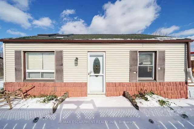 Additional property image - 1793 Main St