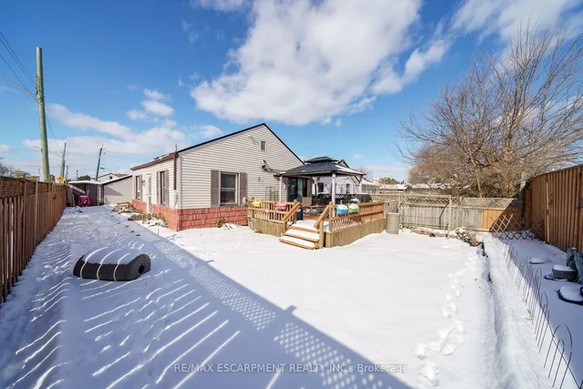 Additional property image - 1793 Main St