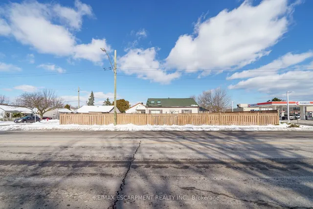 Additional property image - 1793 Main St