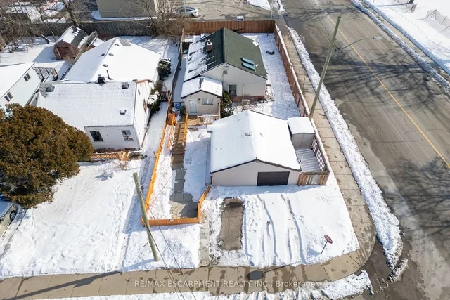 Additional property image - 1793 Main St