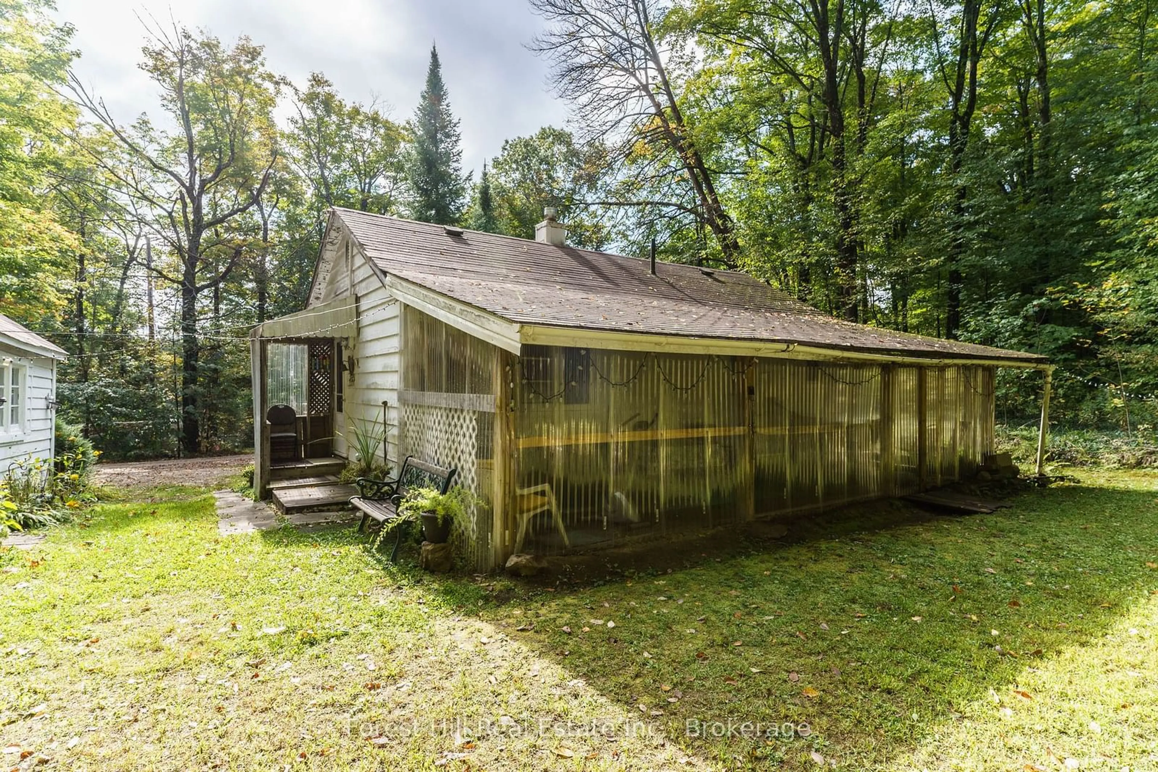 Shed for 1041 Longline Lake Rd, Lake of Bays Ontario P0B 1A0