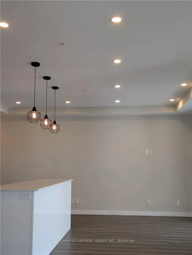 Additional property image - 15 Queen St Unit 1707
