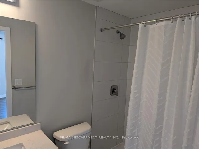 Additional property image - 15 Queen St Unit 1707