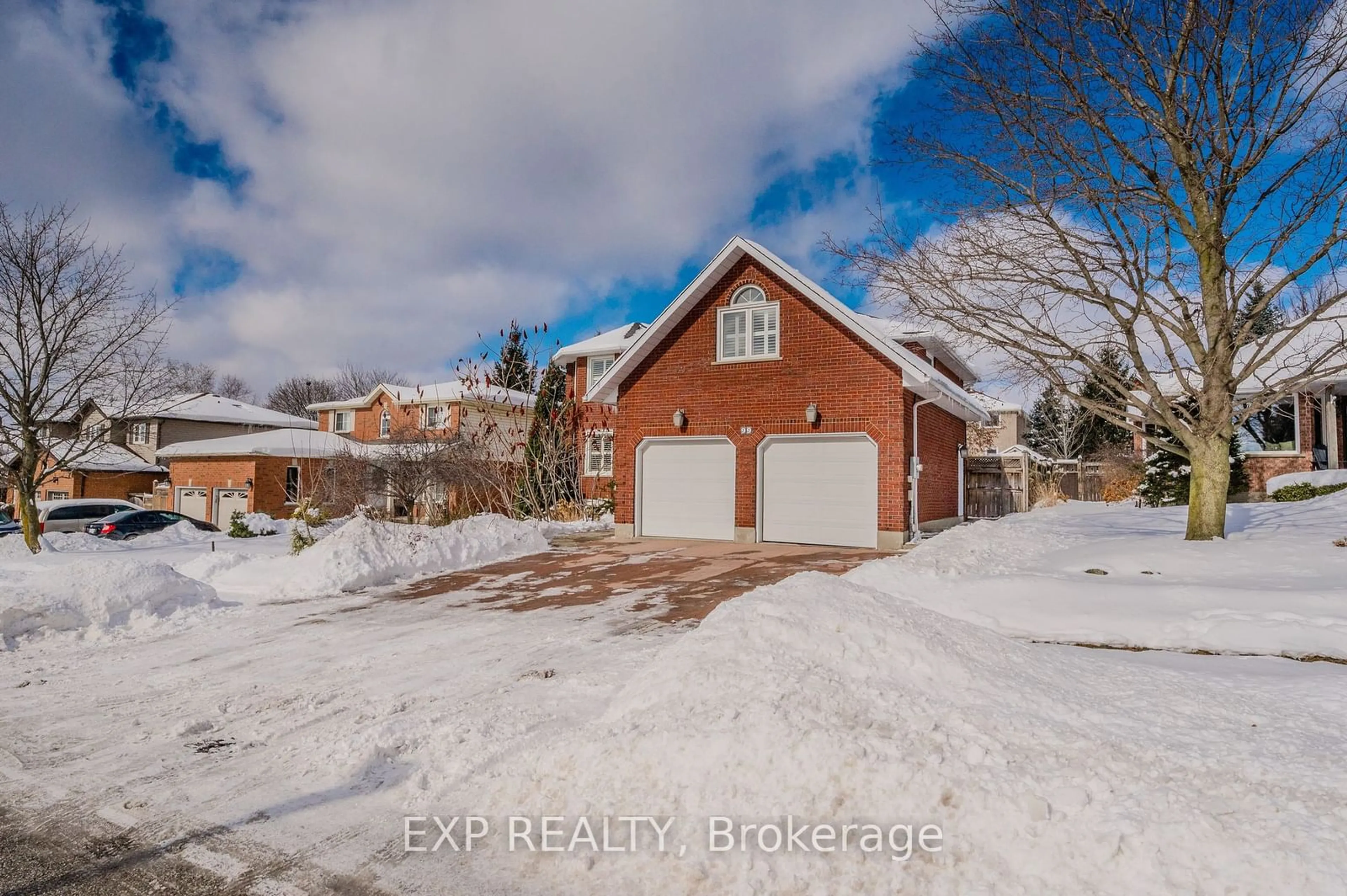 A pic from outside/outdoor area/front of a property/back of a property/a pic from drone, street for 99 Attwood Dr, Cambridge Ontario N1T 1P6