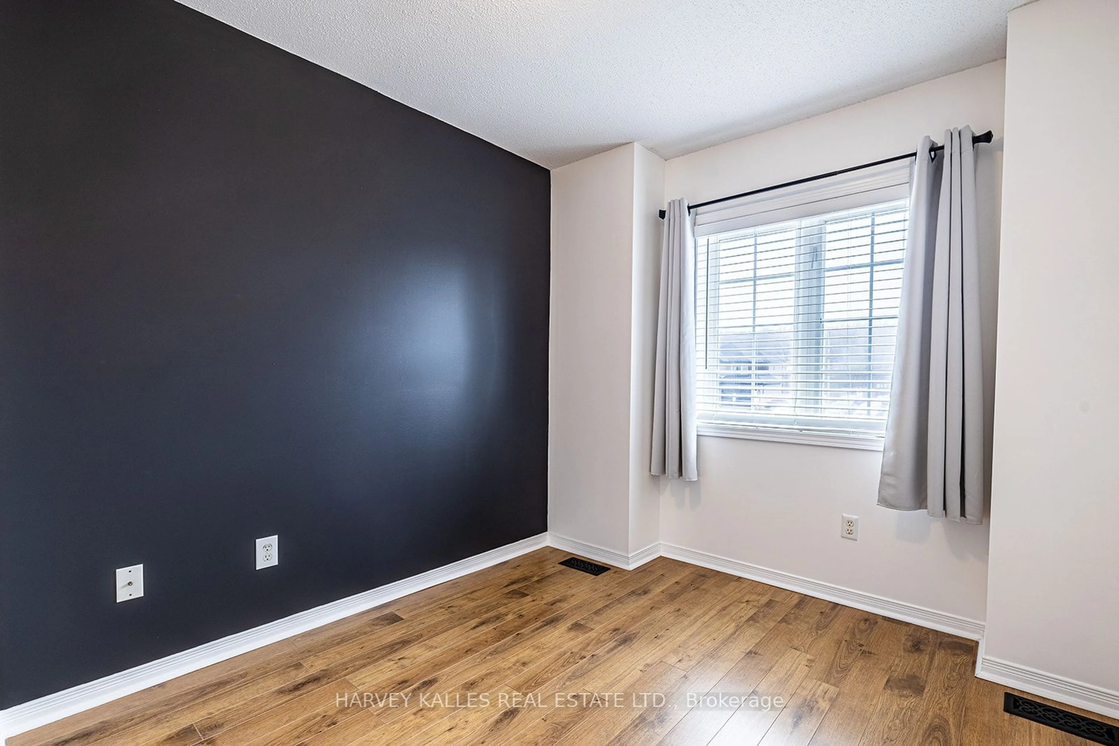 A pic of a room for 170 Dewitt Rd #39, Hamilton Ontario L8E 0B4