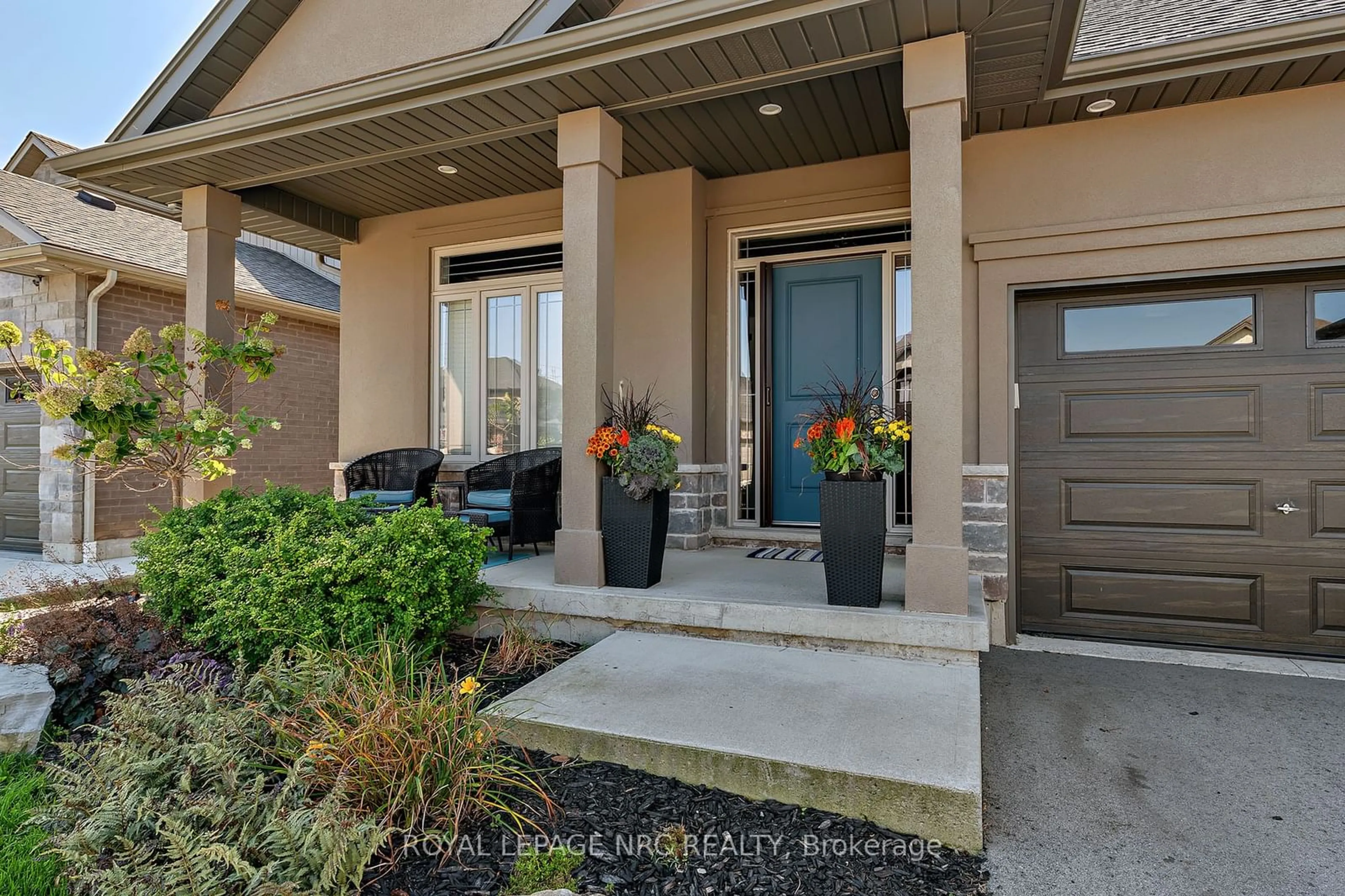 Indoor entryway for 29 Julia Dr, Welland Ontario L3C 0E7