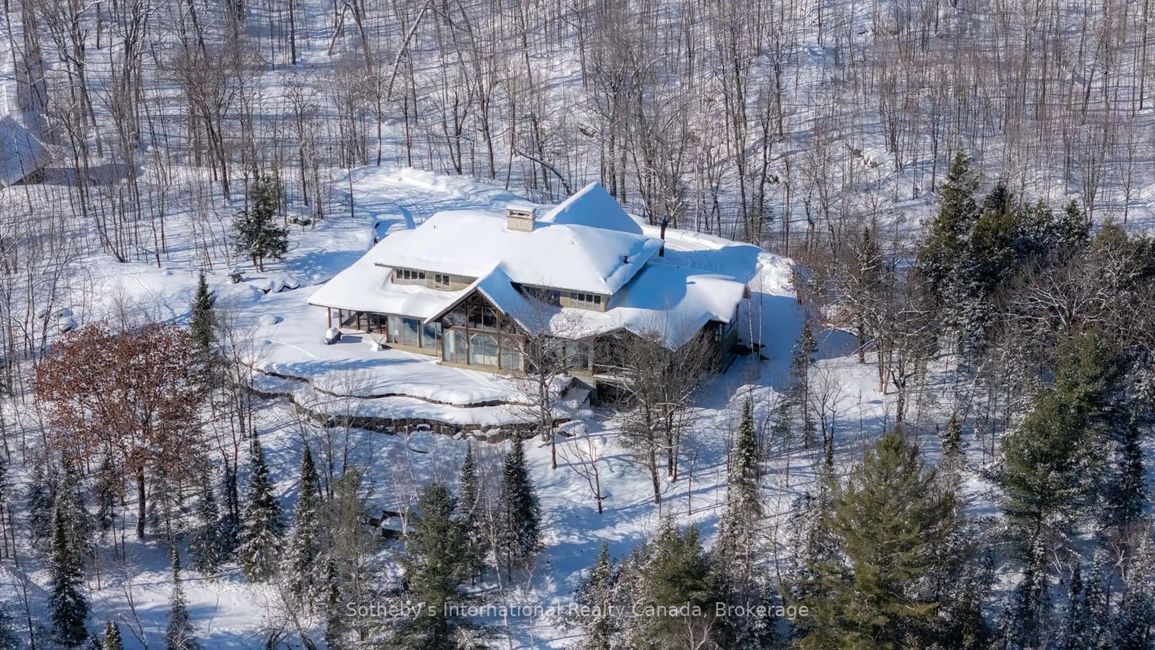 A pic from outside/outdoor area/front of a property/back of a property/a pic from drone, unknown for 92 The Inn Rd, McKellar Ontario P2A 2W7