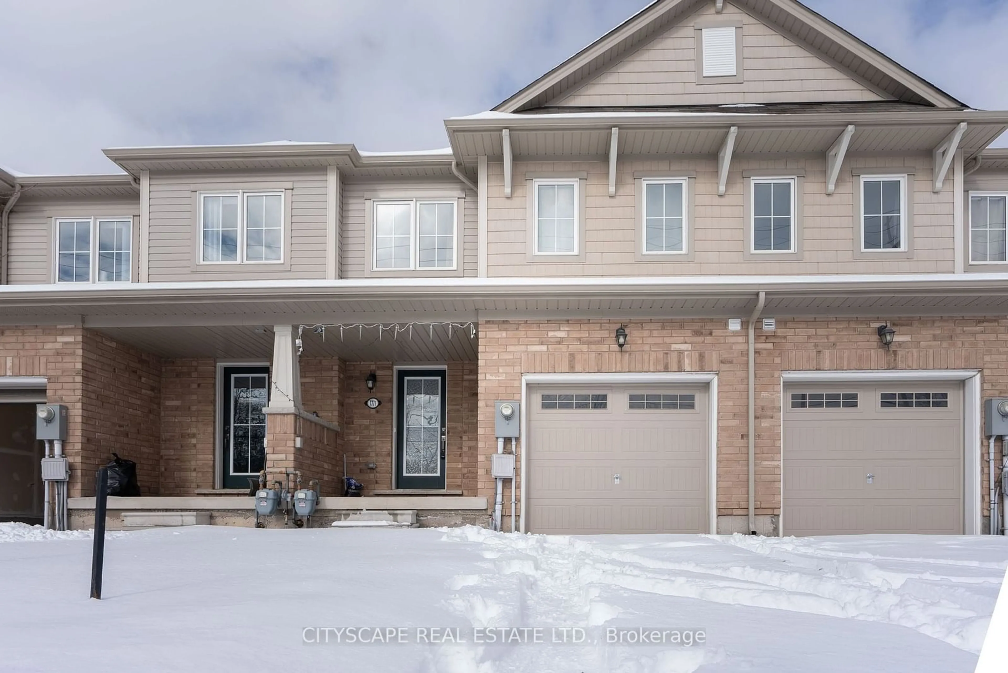 Home with brick exterior material, street for 7771 White Pine Cres, Niagara Falls Ontario L2H 3R5