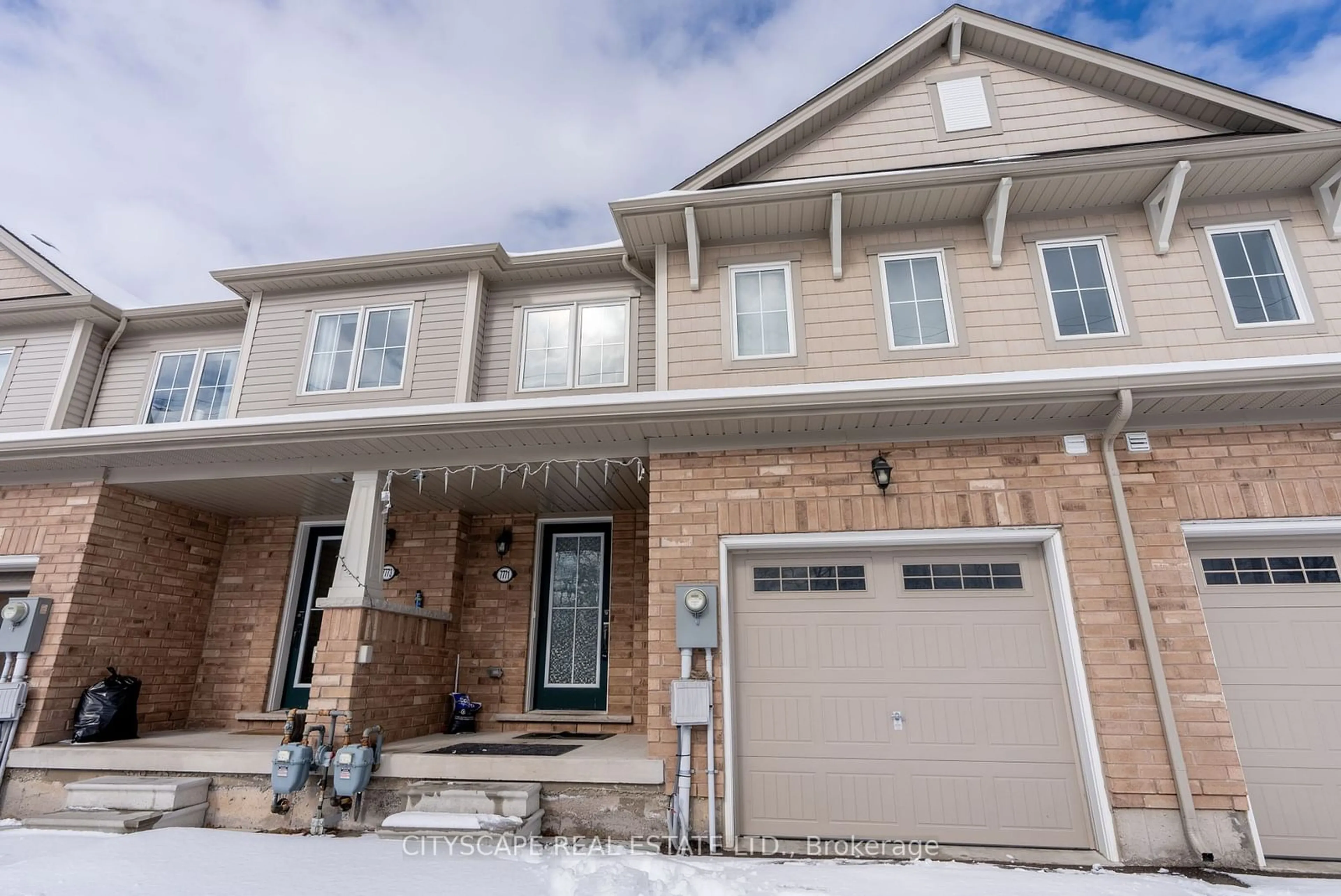 Home with brick exterior material, street for 7771 White Pine Cres, Niagara Falls Ontario L2H 3R5