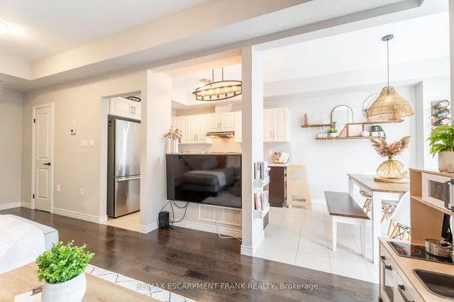 Additional property image - 8 Birot Lane