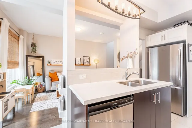 Additional property image - 8 Birot Lane