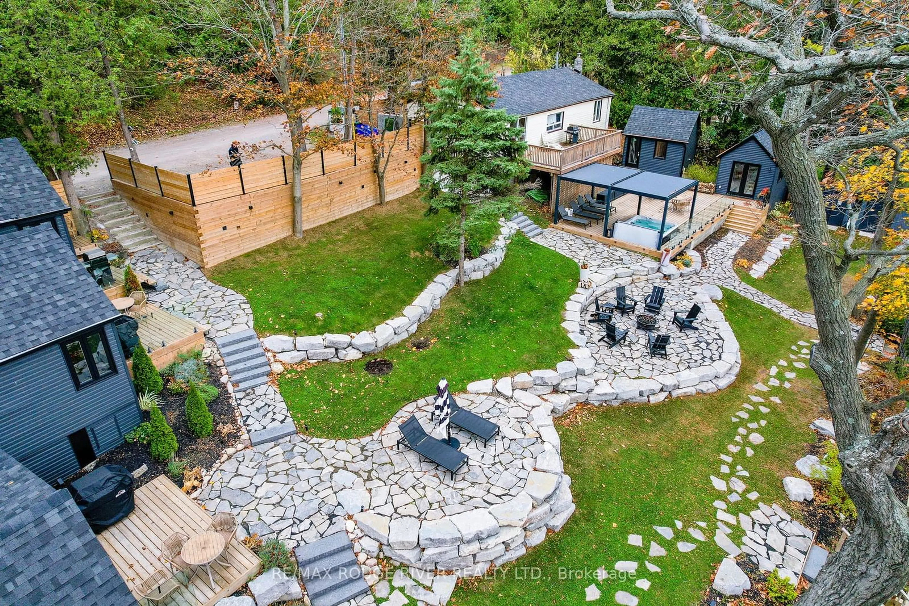 A pic from outside/outdoor area/front of a property/back of a property/a pic from drone, unknown for 1026 Merrill Rd #12, Alnwick/Haldimand Ontario K0K 2X0