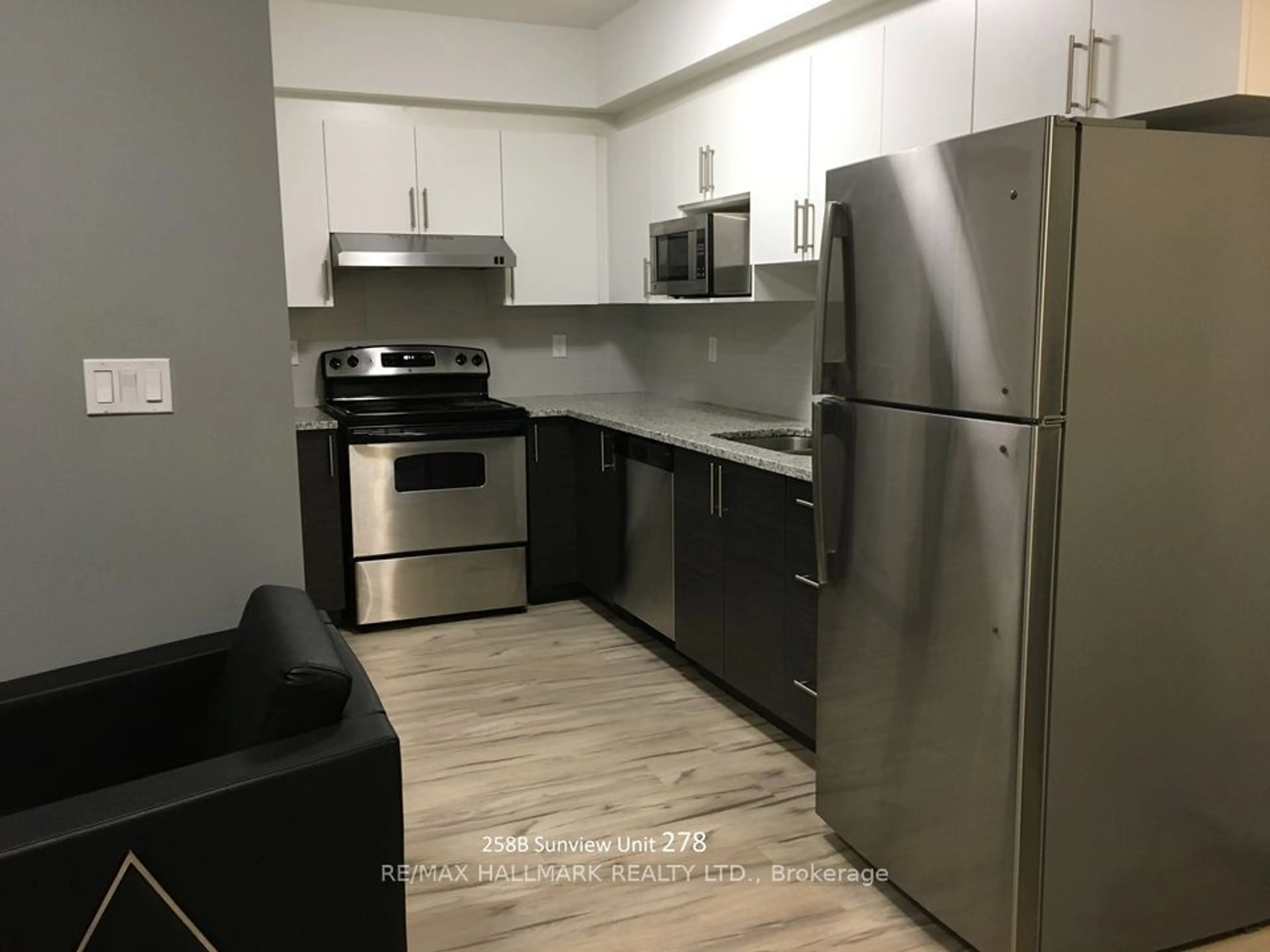 Standard kitchen, unknown for 258B Sunview St #278, Waterloo Ontario N2L 0H7