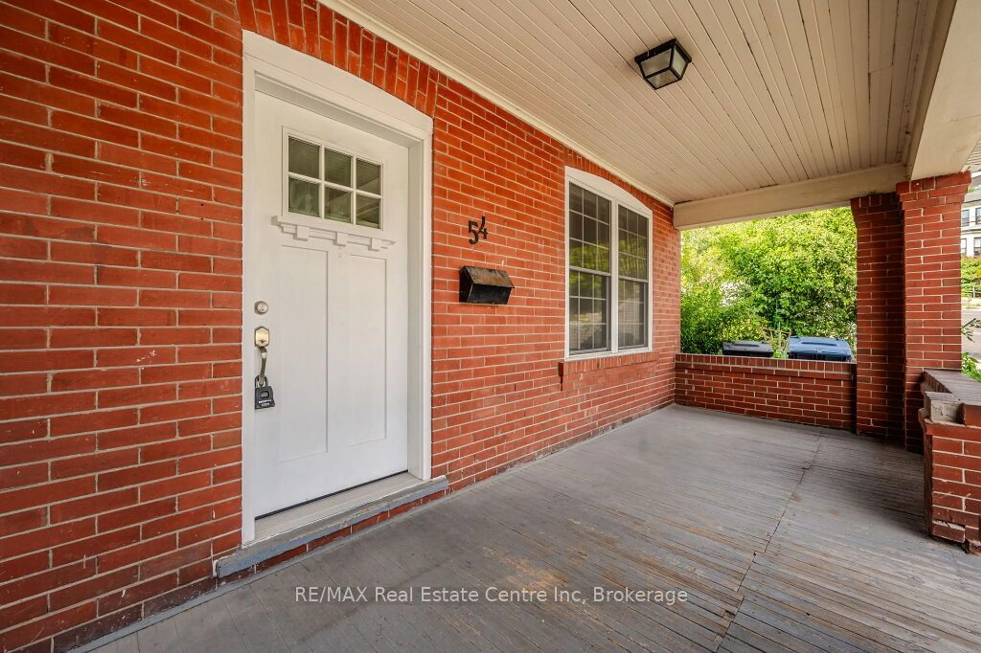 Indoor entryway for 54 ERAMOSA Rd, Guelph Ontario N1E 2L5