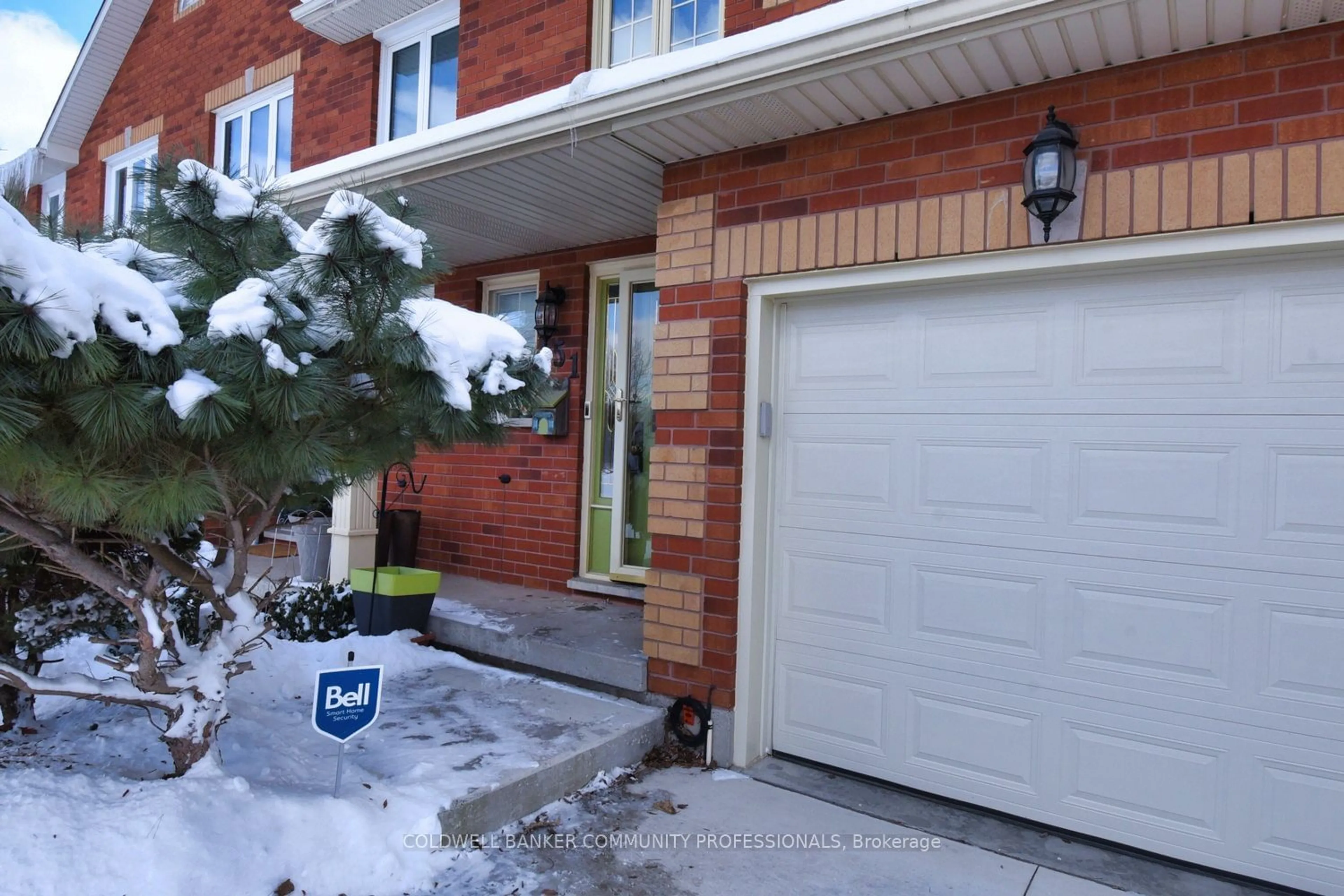 Unknown for 151 Dicenzo Dr, Hamilton Ontario L9B 2K8