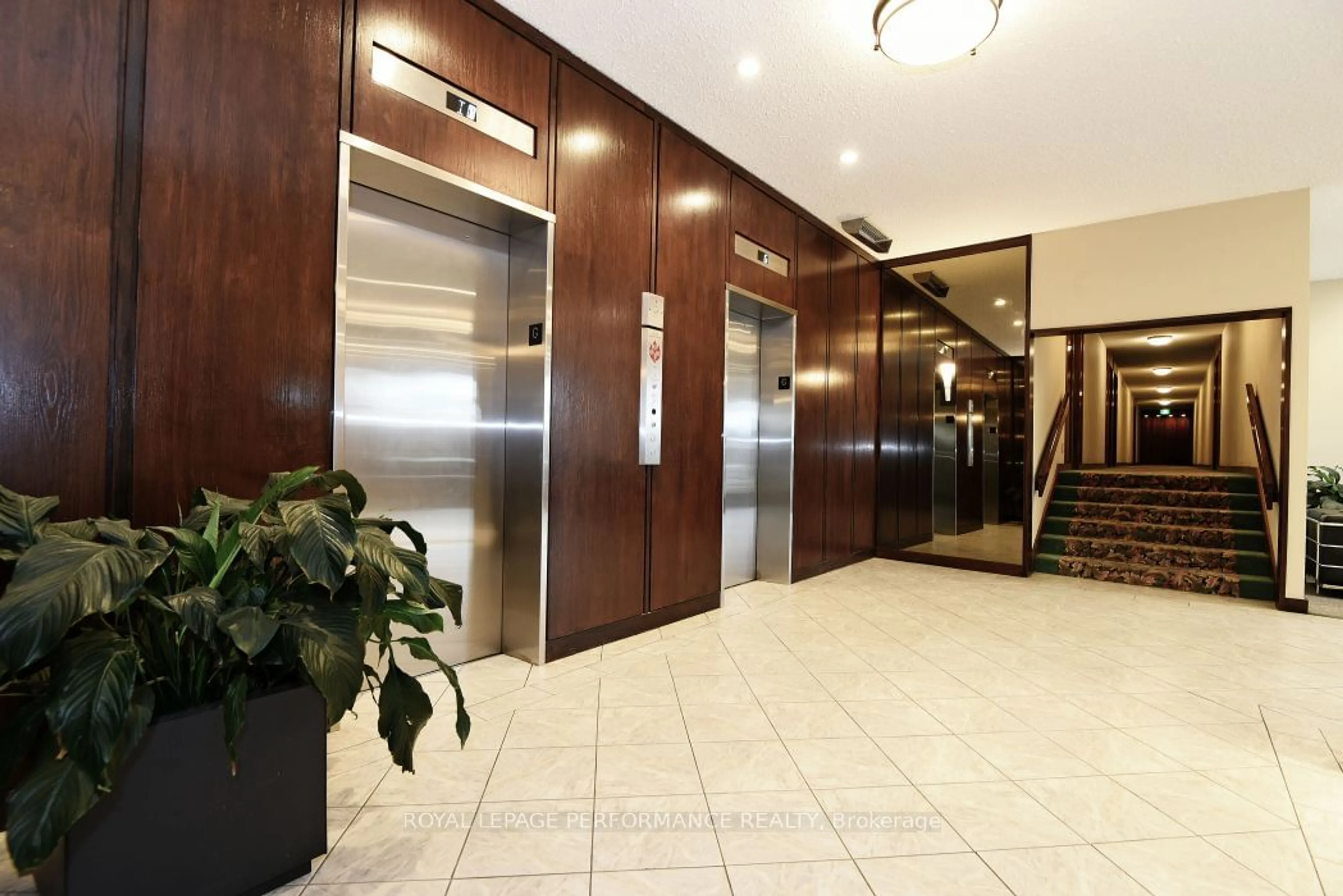 Lobby for 2951 Riverside Dr #102, Billings Bridge - Riverside Park and Area Ontario K1V 8W6