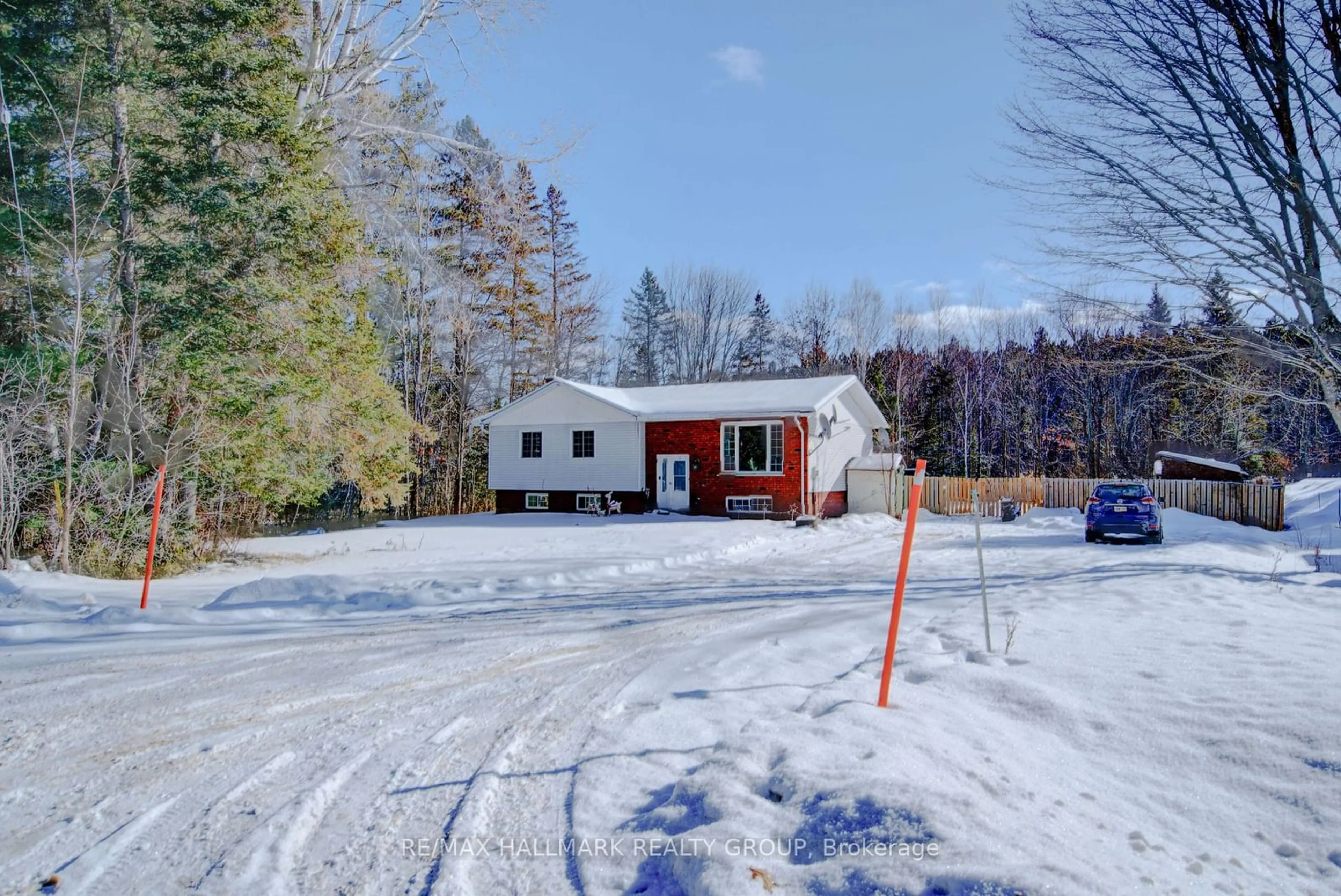 A pic from outside/outdoor area/front of a property/back of a property/a pic from drone, street for 877 Marsh Rd, North Algona Wilberforce Ontario K8A 6W4