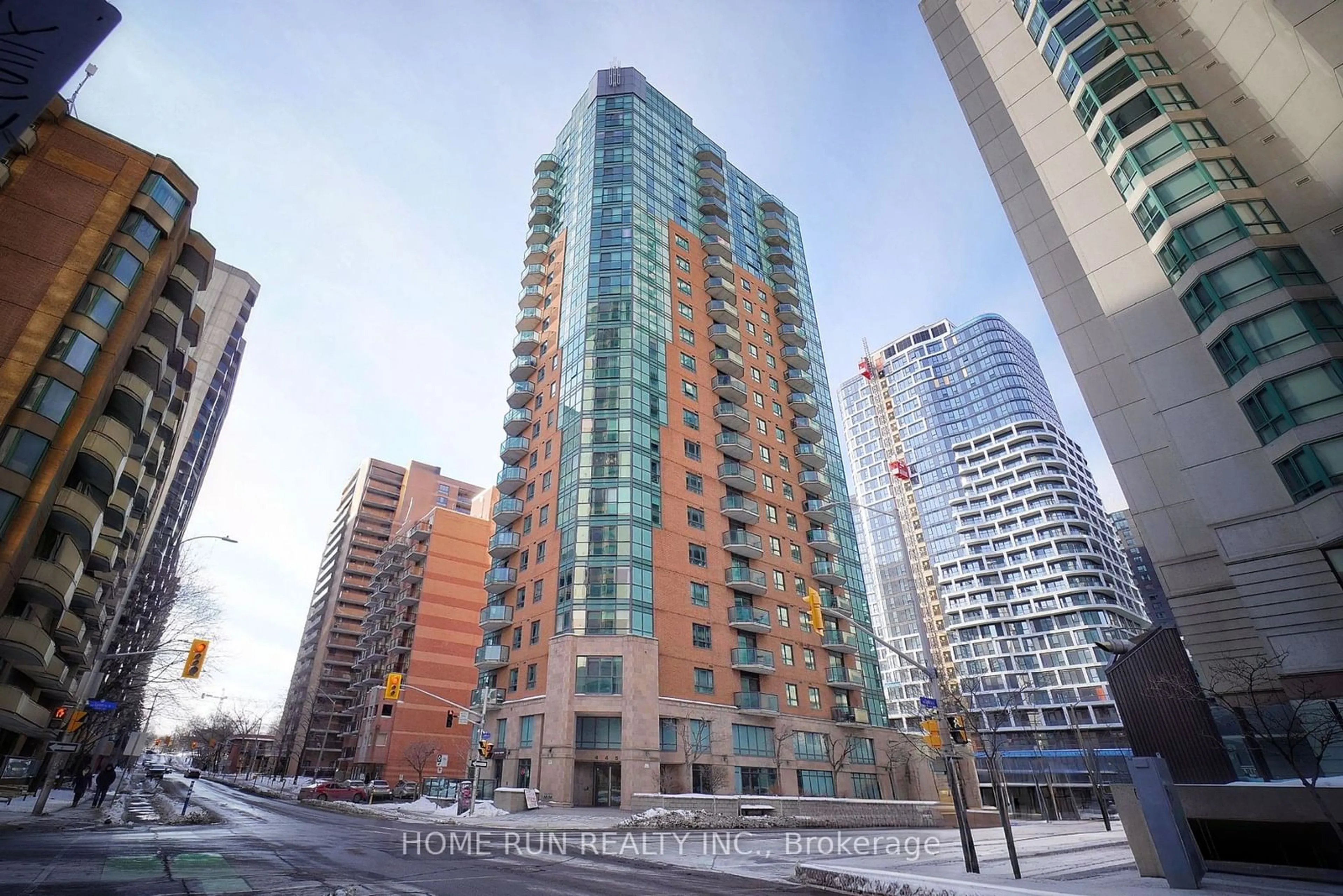 Unknown for 445 Laurier Ave #305, Ottawa Centre Ontario K1N 6R4