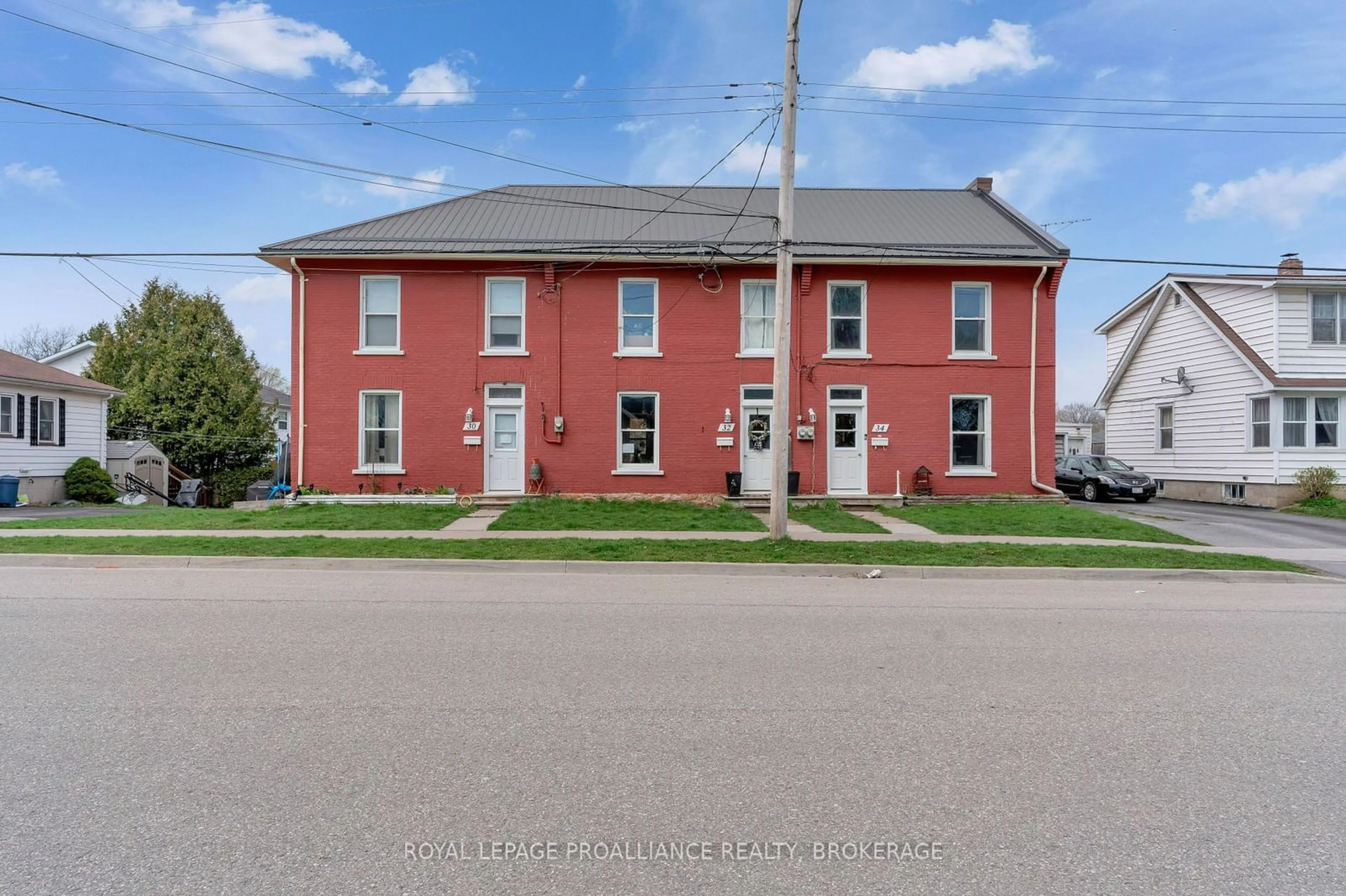 Unknown for 30/32/34 Victoria Ave, Gananoque Ontario K7G 2R8