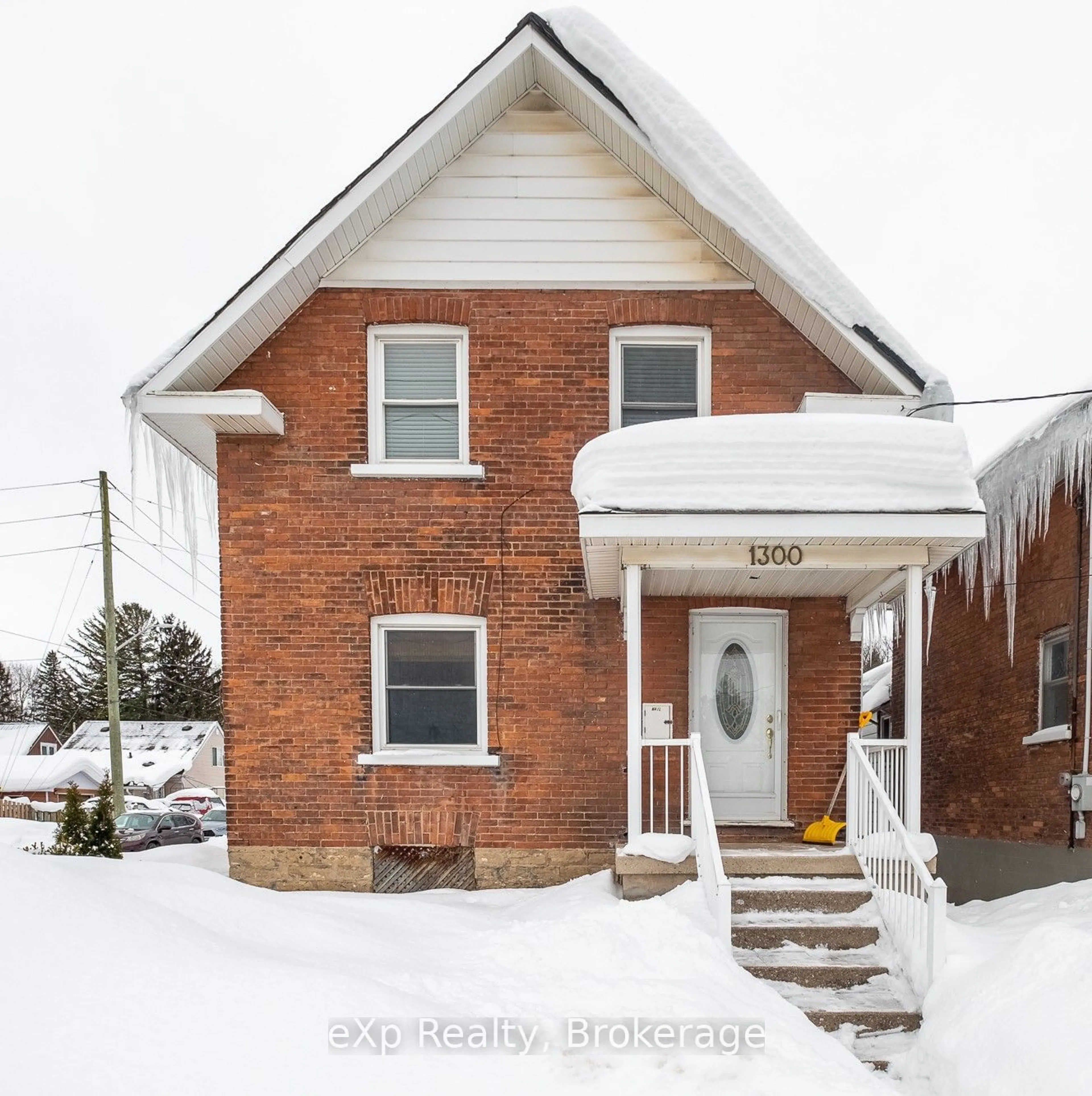 Home with brick exterior material, street for 1300 2nd Ave, Owen Sound Ontario N4K 4N4