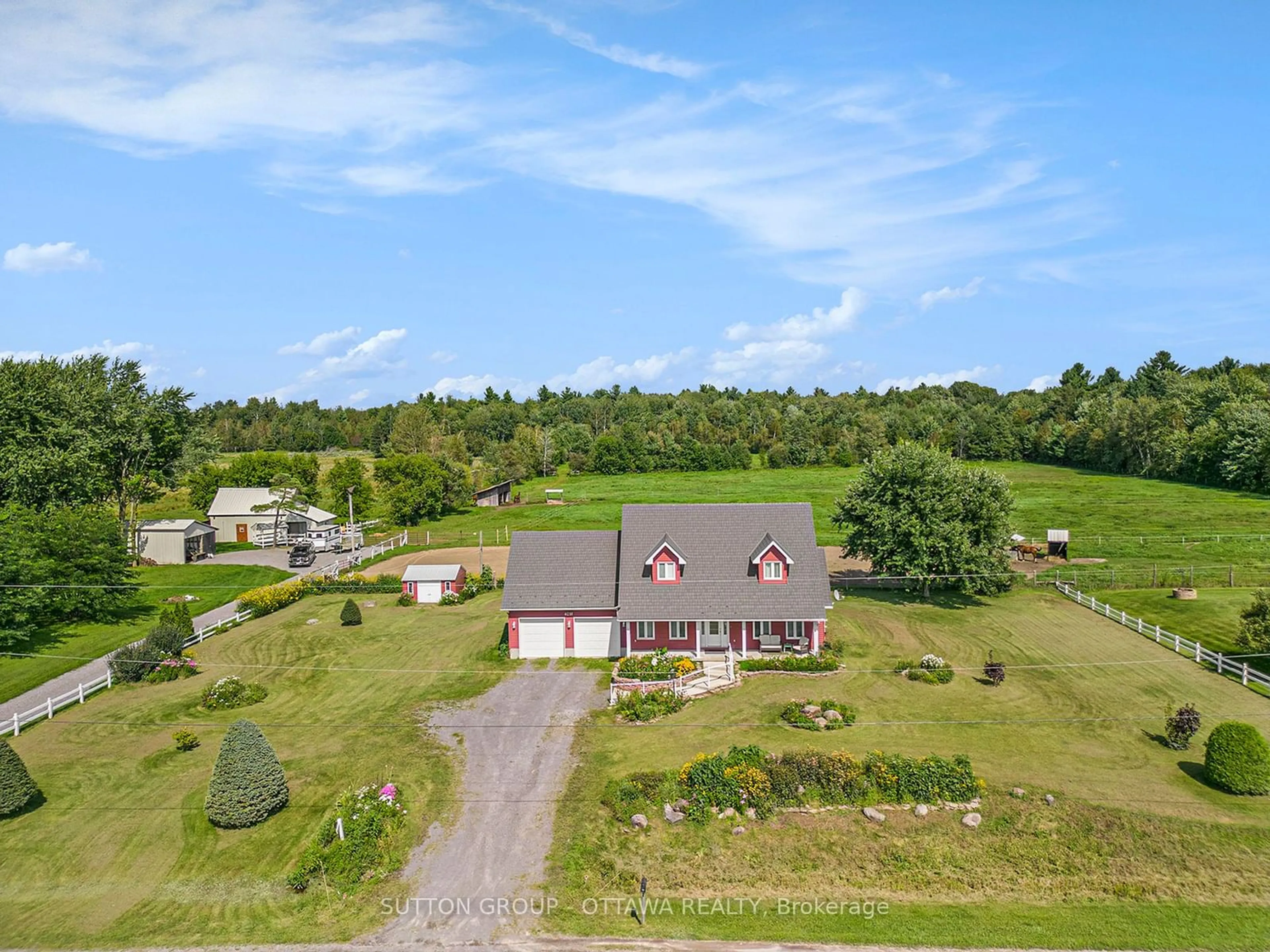 A pic from outside/outdoor area/front of a property/back of a property/a pic from drone, water/lake/river/ocean view for 4031 Boileau Rd, Clarence-Rockland Ontario K0A 1E0