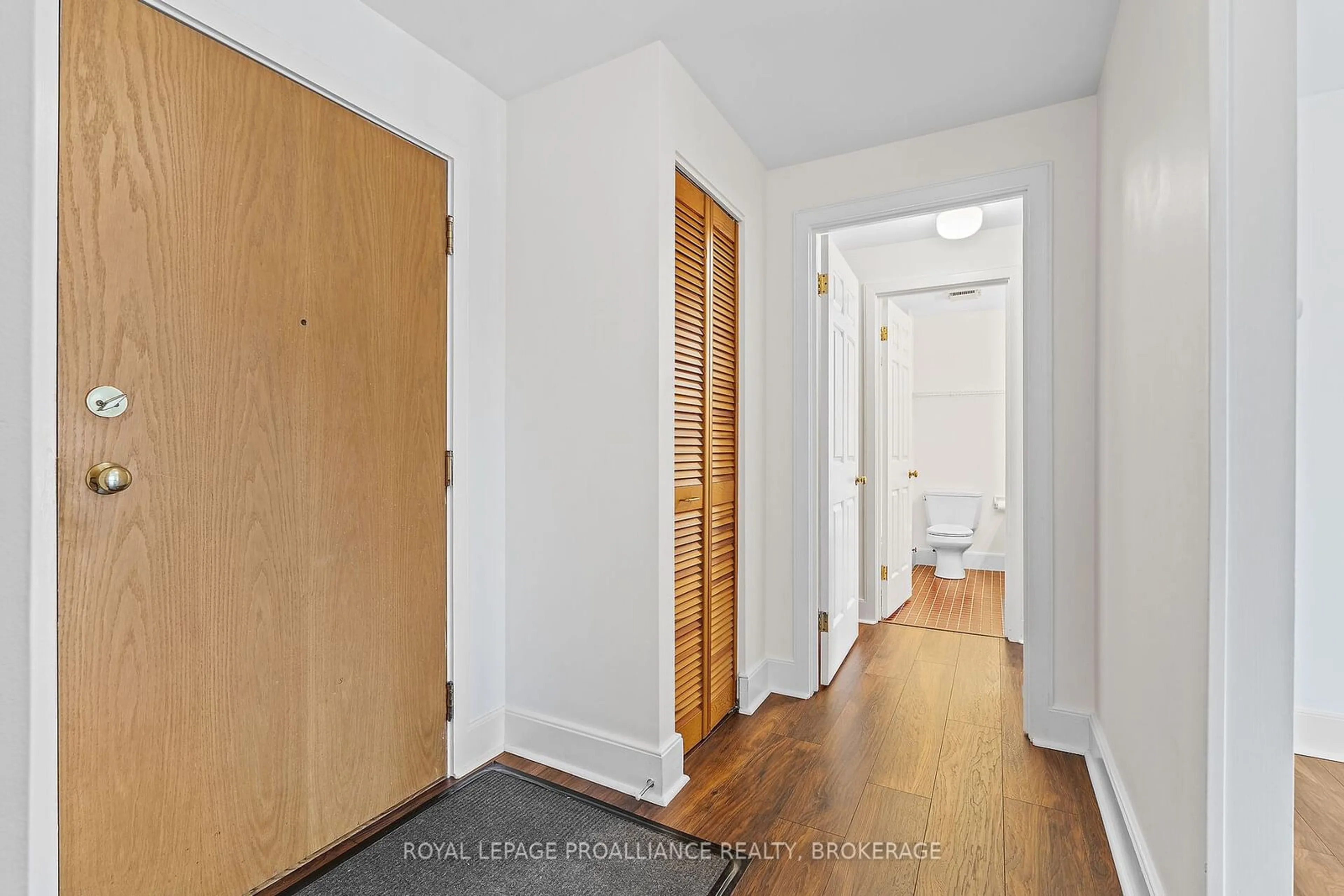 Indoor entryway for 2 Bay St #303, Kingston Ontario K7K 6T7