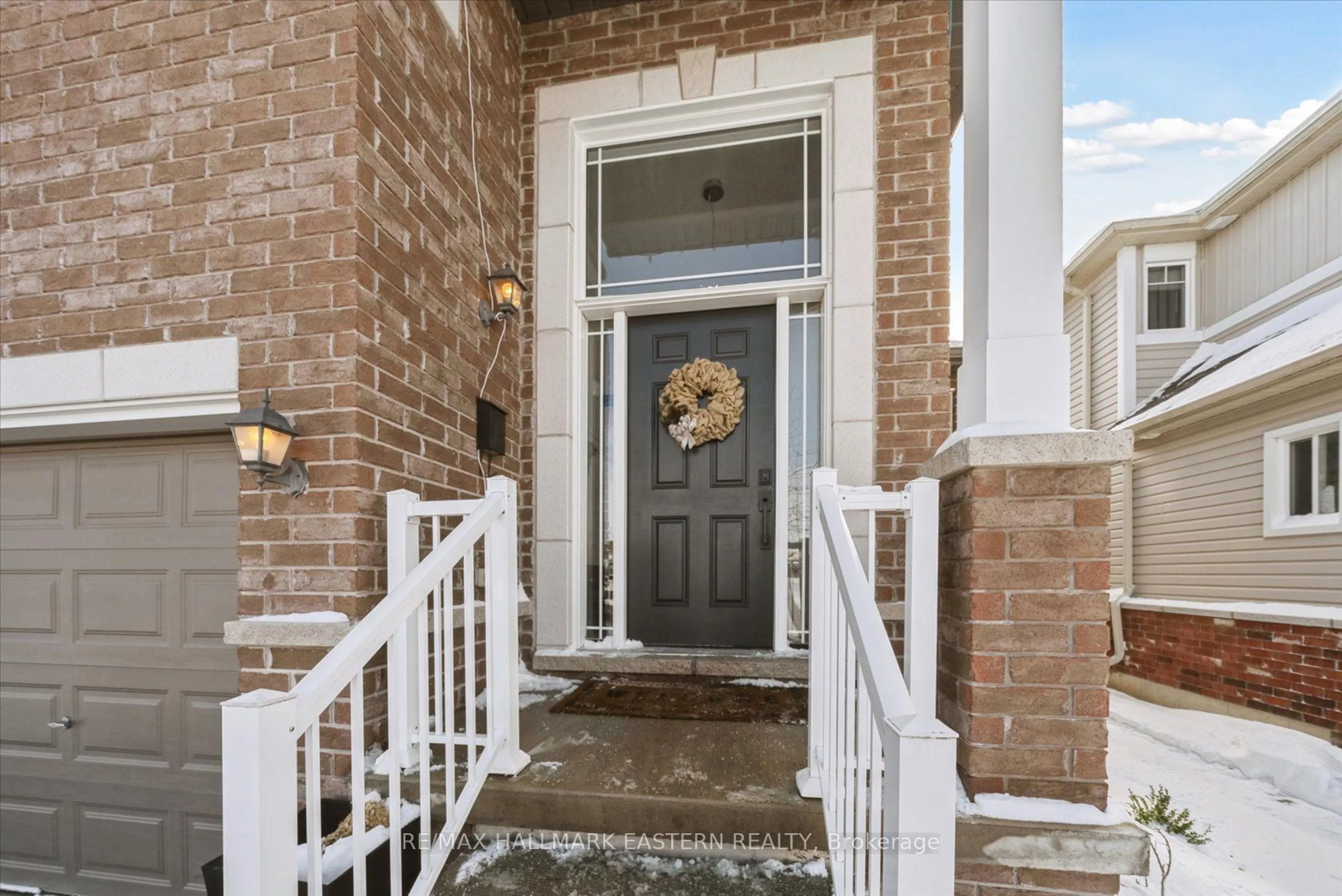 Indoor entryway for 657 Goodwin Terr, Smith-Ennismore-Lakefield Ontario K9J 0H6