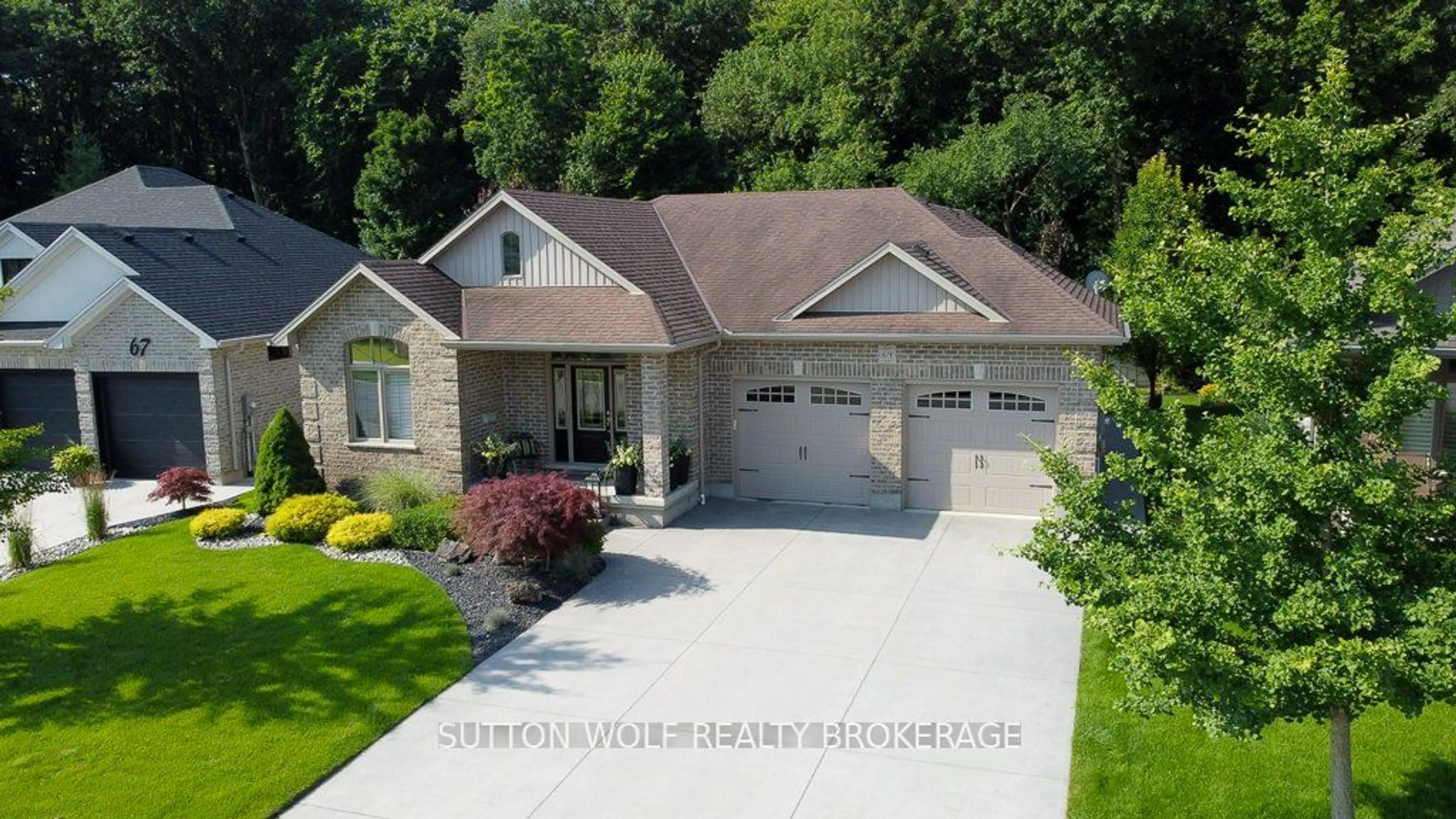 Home with vinyl exterior material, street for 69 Ashby Cres, Strathroy-Caradoc Ontario N7G 0C9