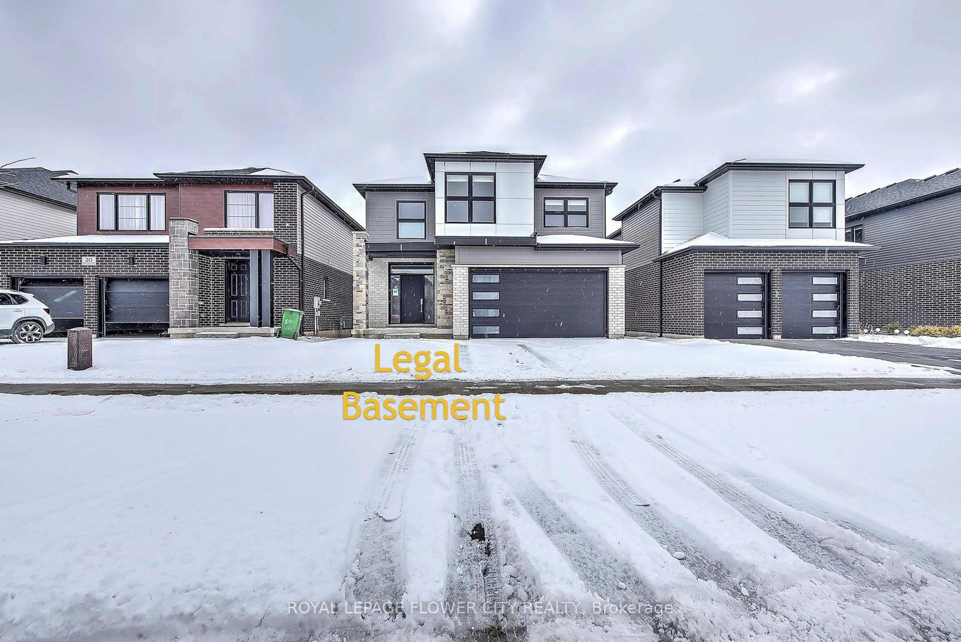 A pic from outside/outdoor area/front of a property/back of a property/a pic from drone, street for 18 Welch Crt, St. Thomas Ontario N5R 0M1