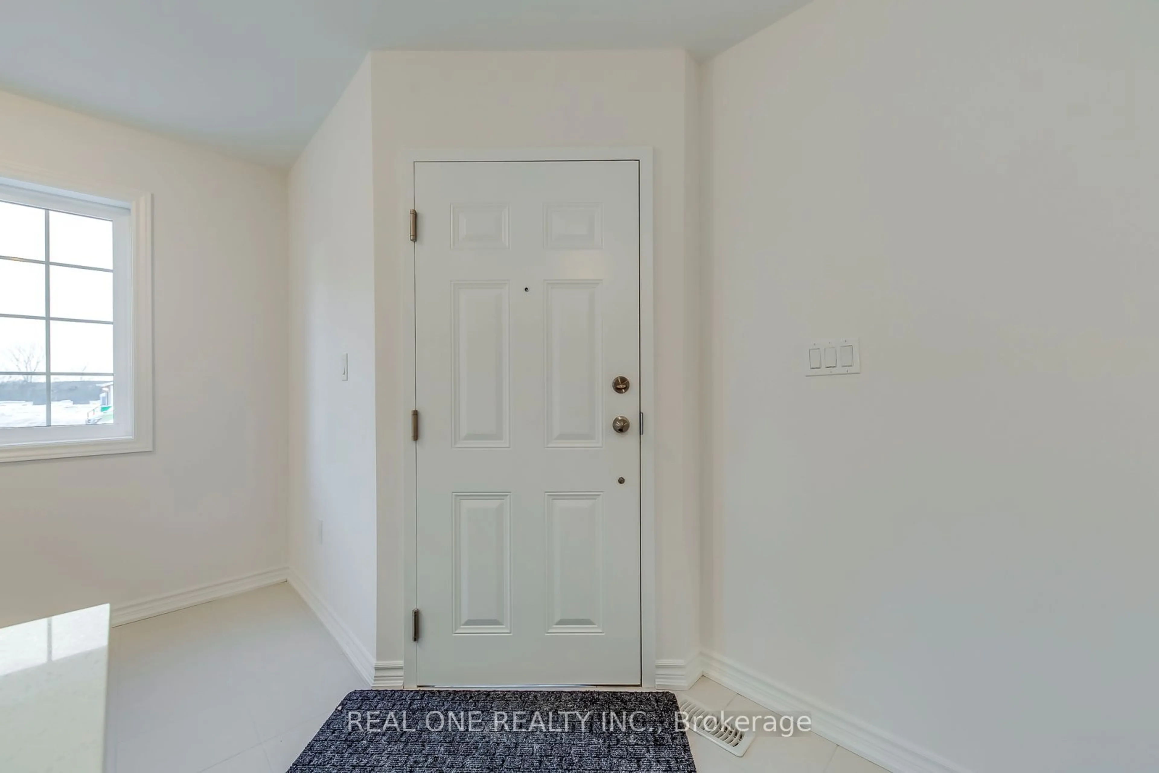 Indoor entryway for 85 Mullin Dr #25A, Guelph Ontario N1E 0R4