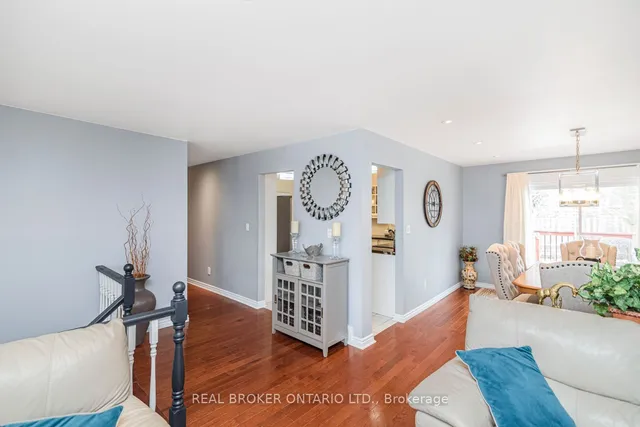 Additional property image - 647 Tomahawk Cres