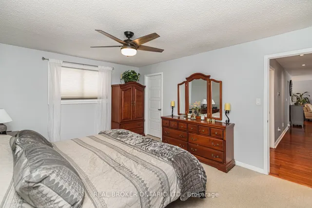 Additional property image - 647 Tomahawk Cres