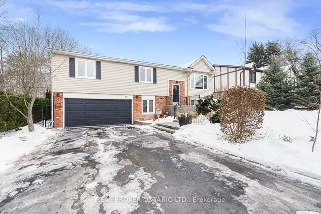 Additional property image - 647 Tomahawk Cres