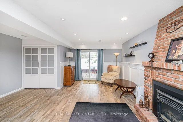 Additional property image - 647 Tomahawk Cres