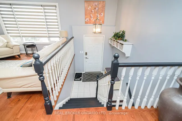 Additional property image - 647 Tomahawk Cres