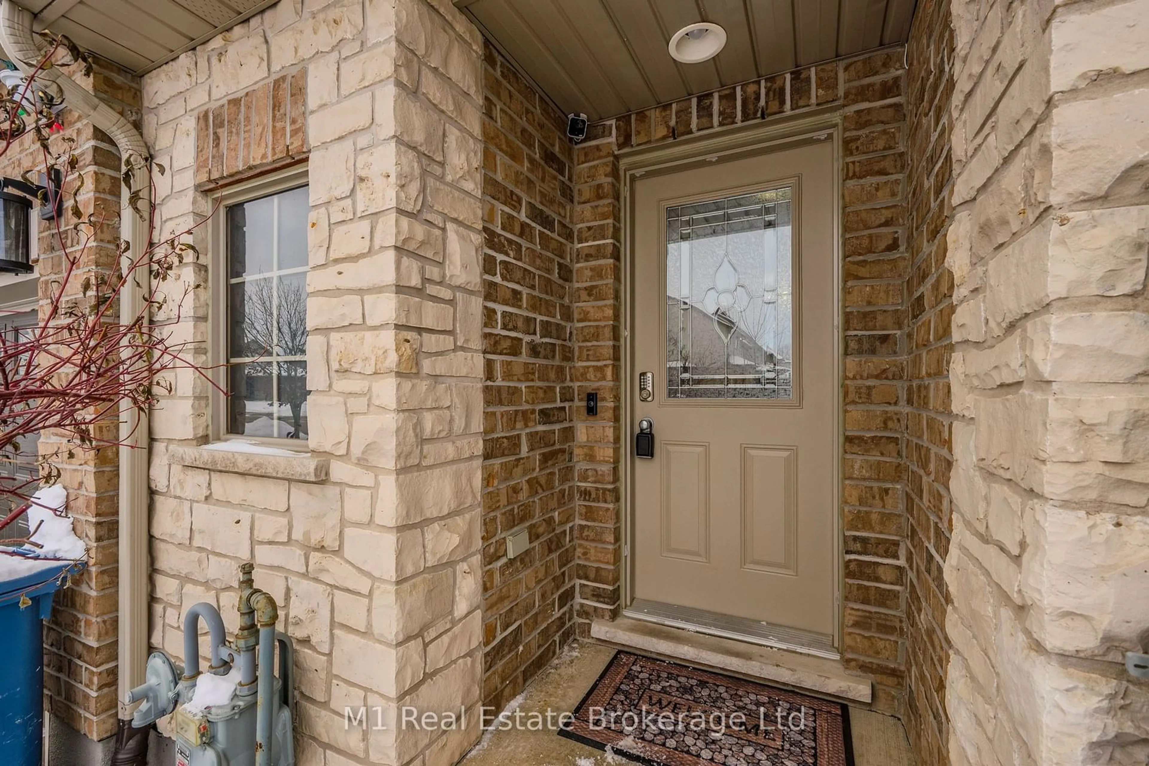 Indoor entryway for 300 Severn Dr, Guelph Ontario N1E 0E9