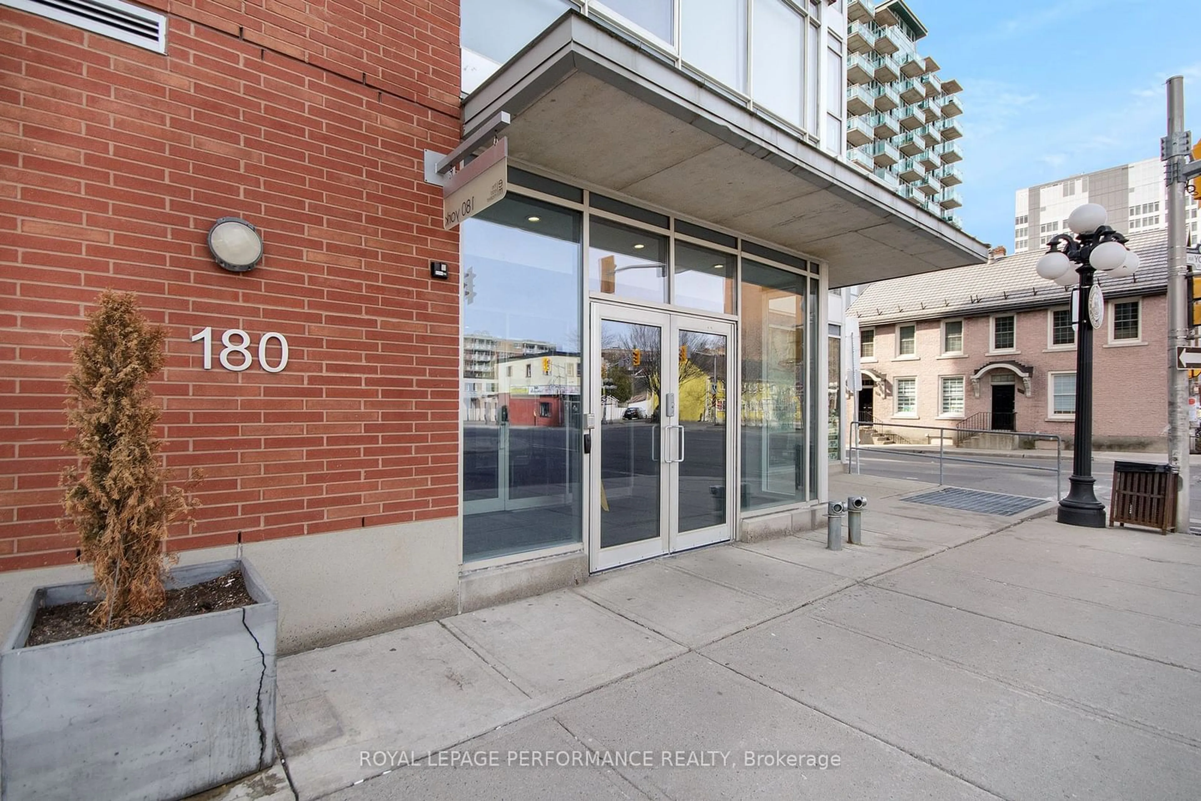 Patio, unknown for 180 York St #302, Lower Town - Sandy Hill Ontario K1N 1J6