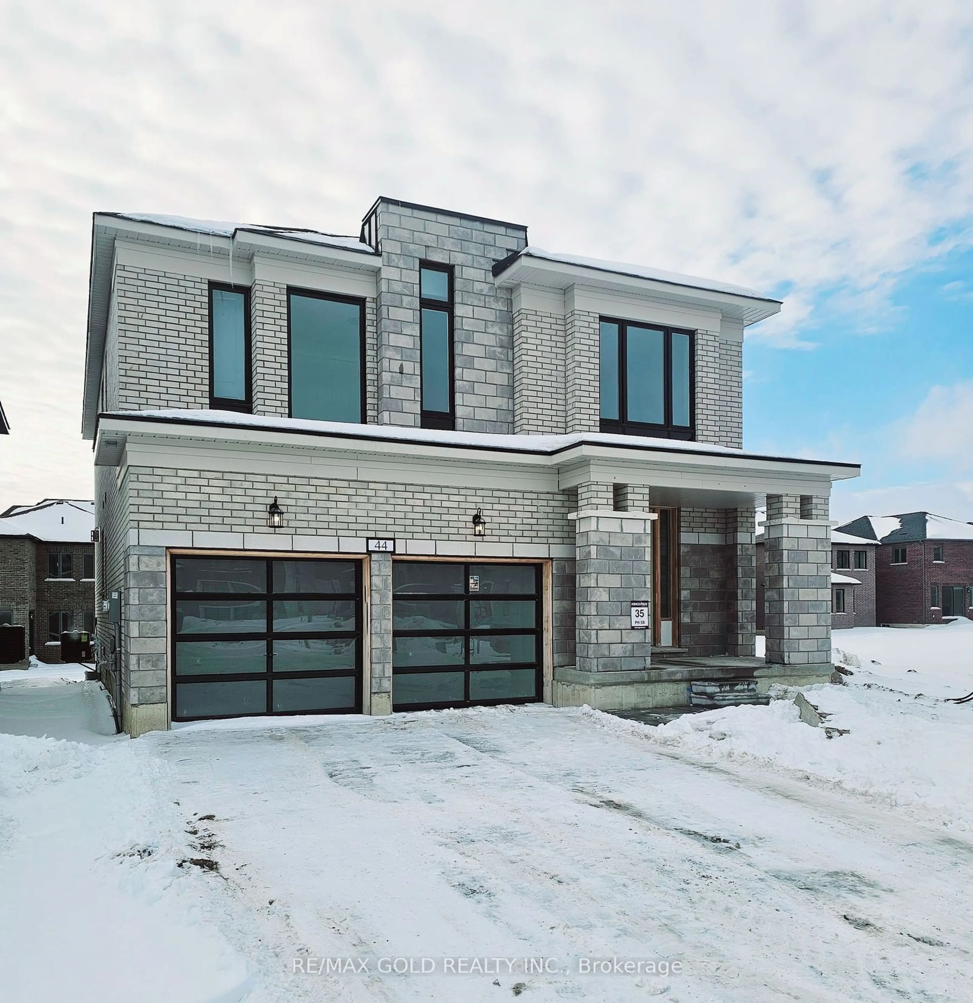 Home with brick exterior material, street for 44 Harding Crt, Woodstock Ontario N4S 7W2