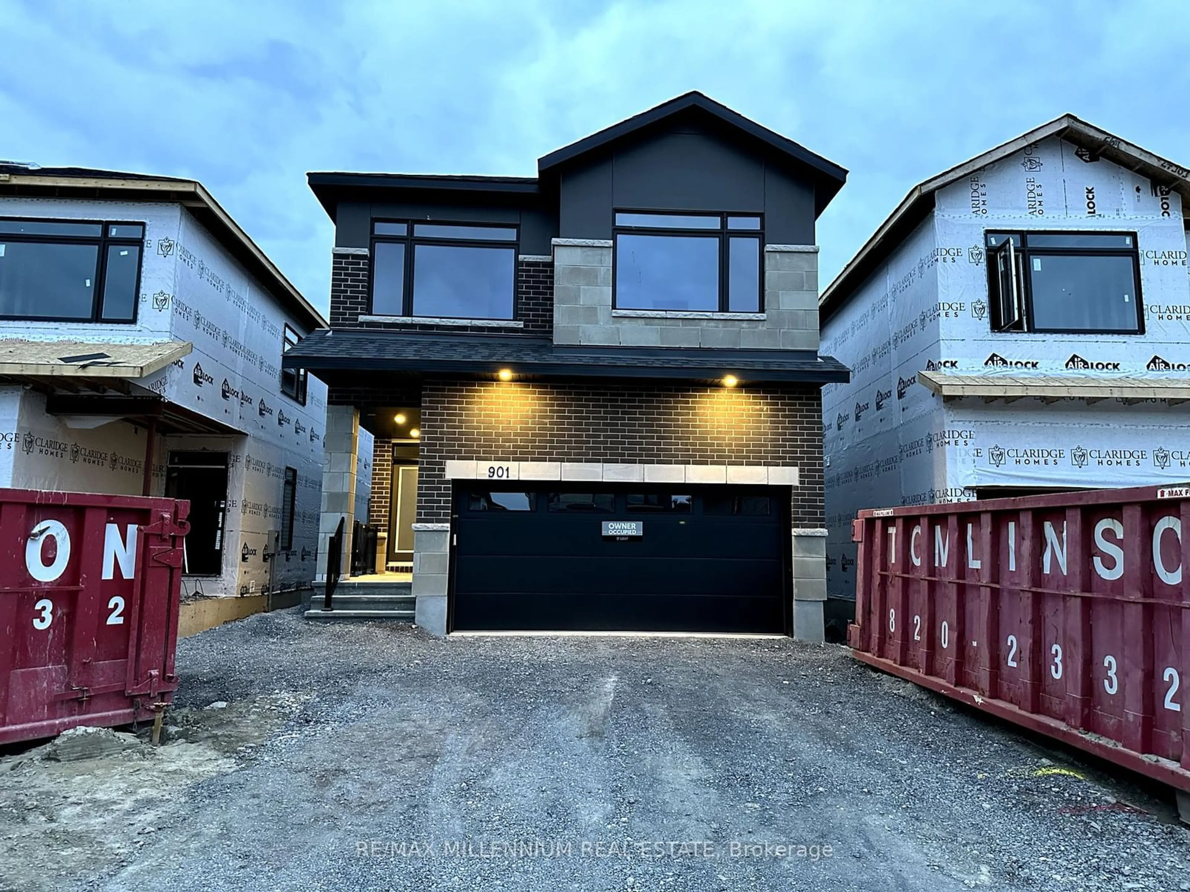 Home with brick exterior material, street for 901 Beckton Hts, Stittsville - Munster - Richmond Ontario K2S 2P9