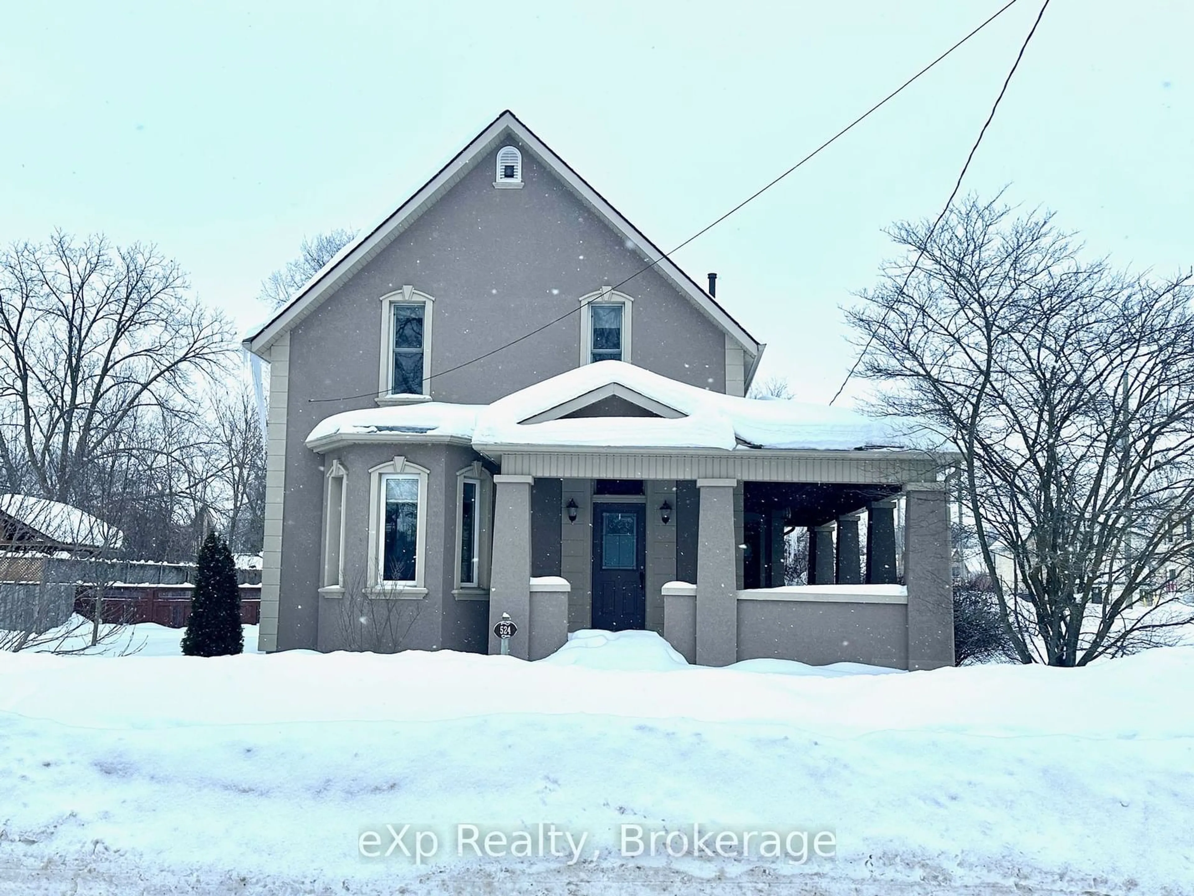 A pic from outside/outdoor area/front of a property/back of a property/a pic from drone, street for 524 Colborne St, Brockton Ontario N0G 2V0