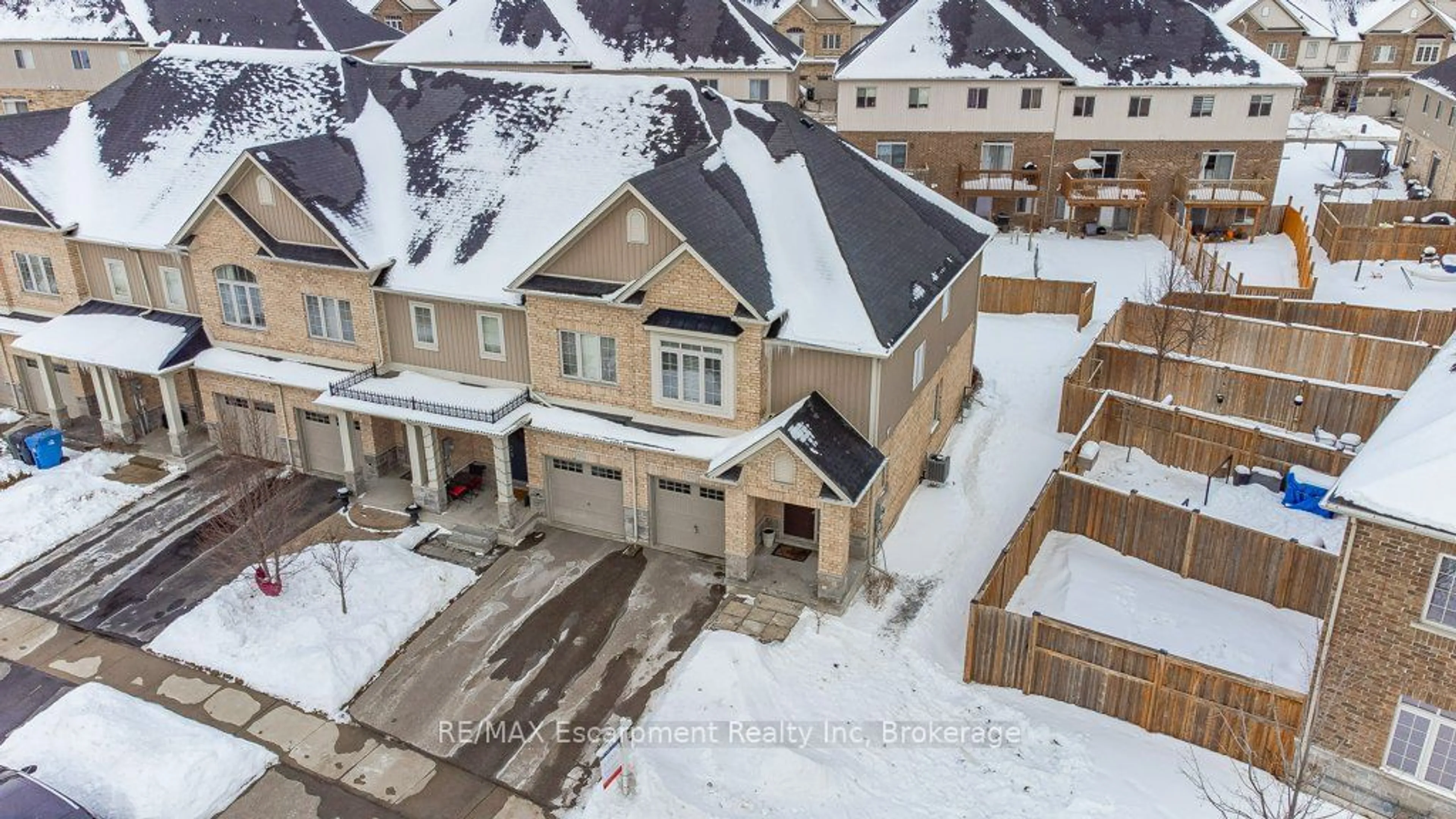 A pic from outside/outdoor area/front of a property/back of a property/a pic from drone, street for 53 Frasson Dr, Guelph Ontario N1E 0M2