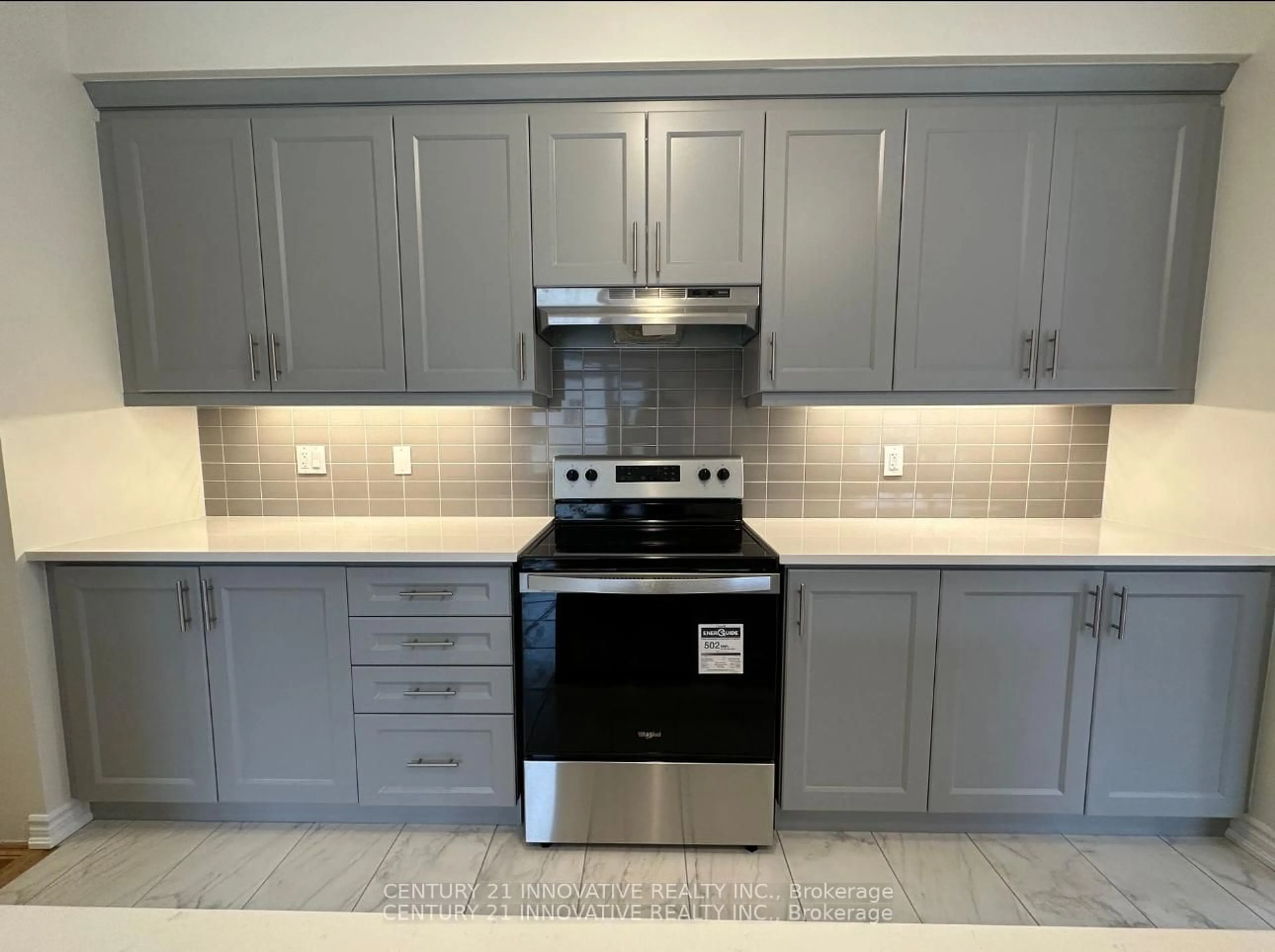 Standard kitchen, ceramic/tile floor for 17 Gilham Way, Brant Ontario N3L 0M7