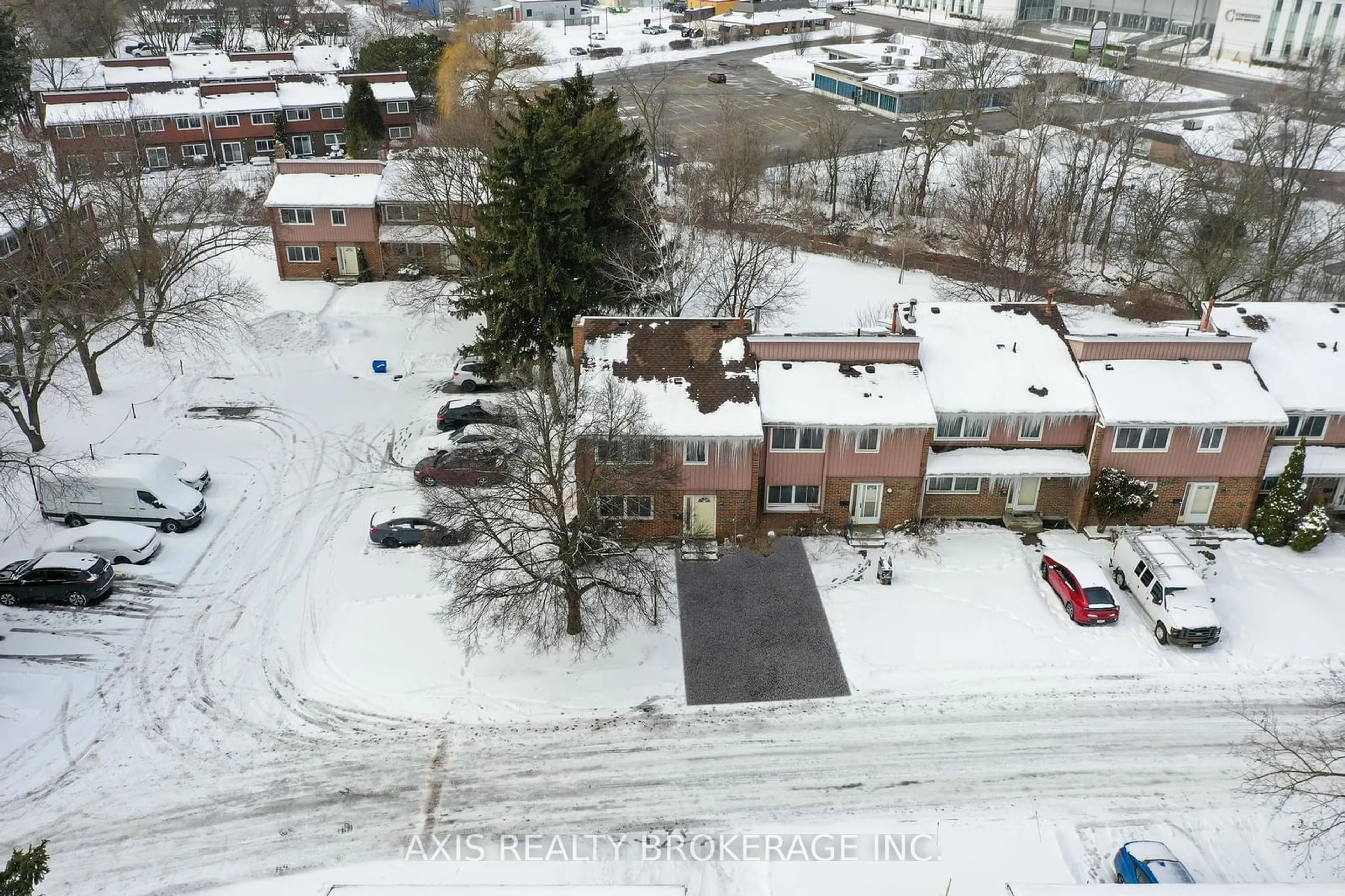 A pic from outside/outdoor area/front of a property/back of a property/a pic from drone, unknown for 121 University Ave #79, Waterloo Ontario N2J 2W1