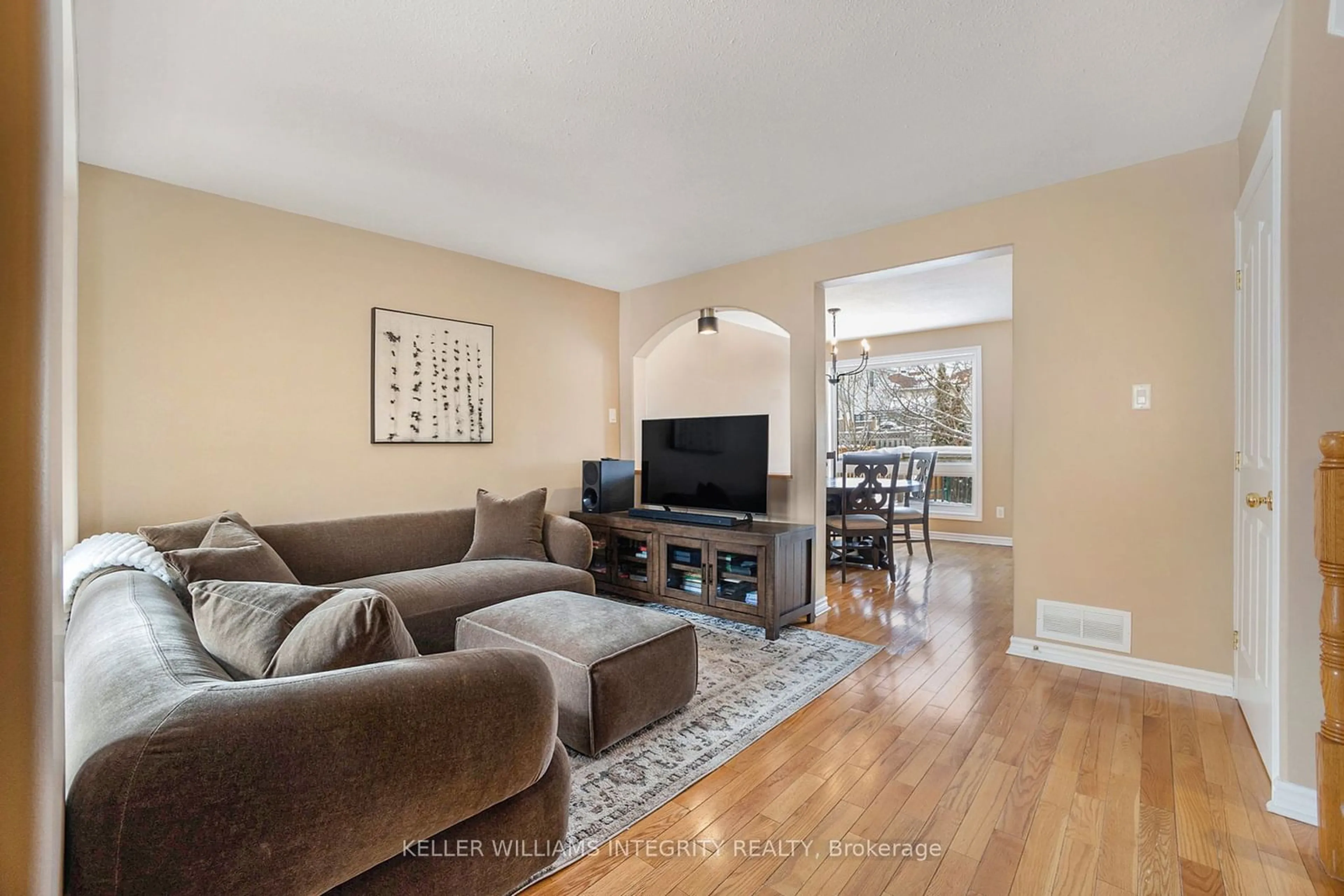 Living room with furniture, unknown for 16 Woliston Cres, Kanata Ontario K2W 1G6